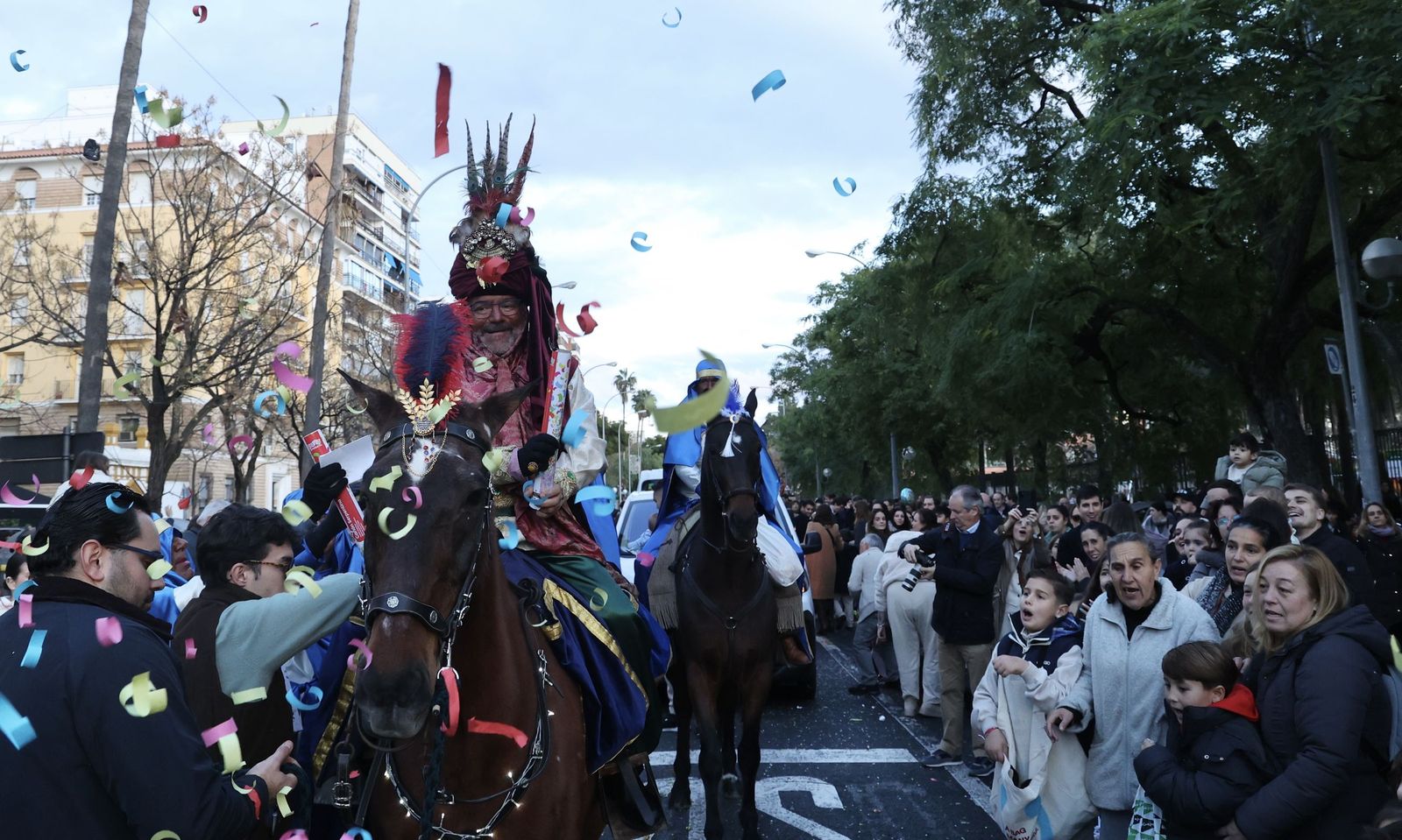 Las fotos del Heraldo de los Reyes Magos en Nervión