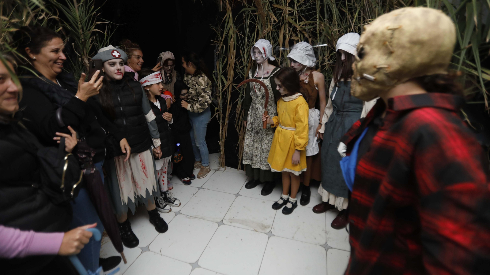 La noche de Halloween en la casa del terror