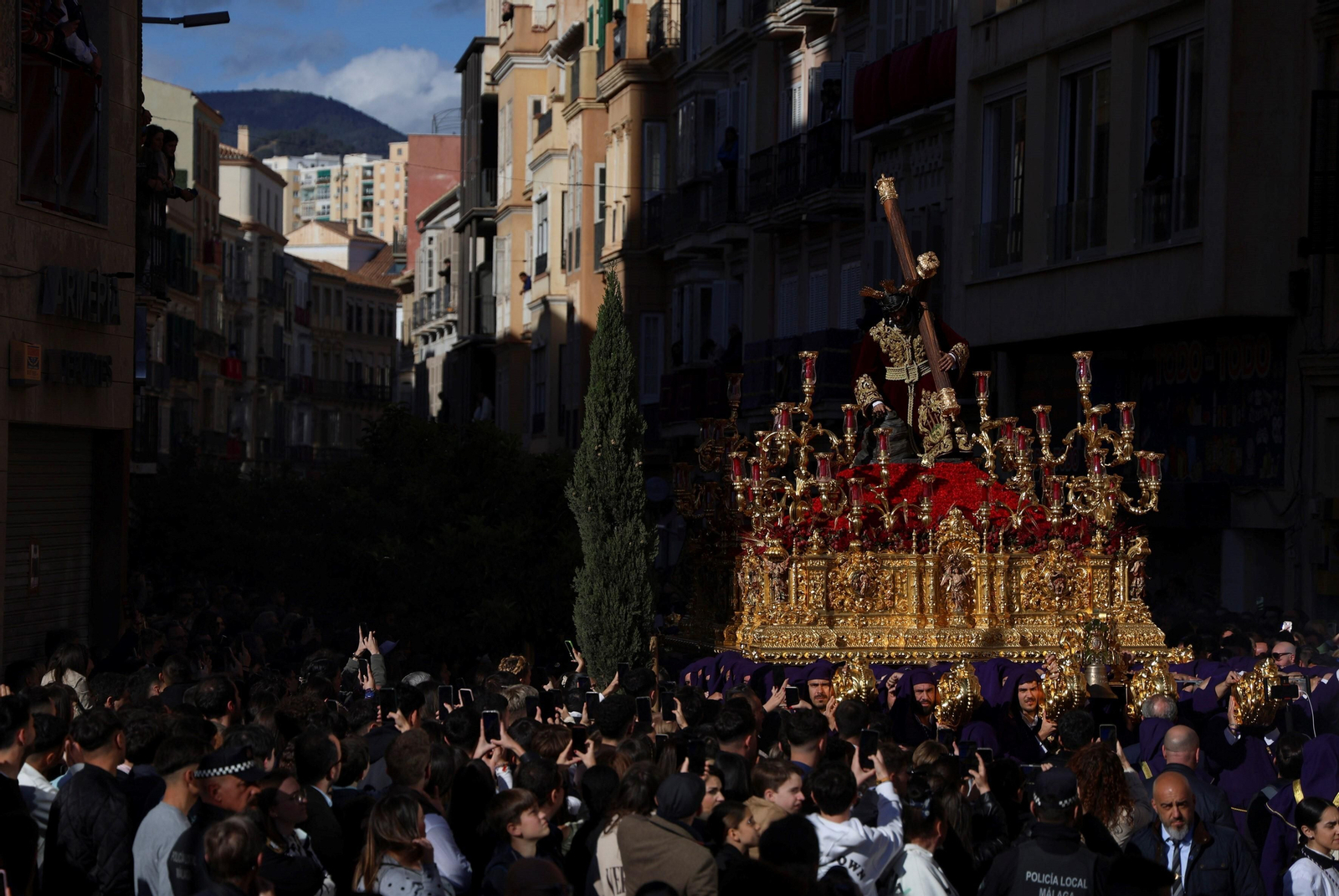 El Rocío en el Martes Santo de Málaga, en fotos