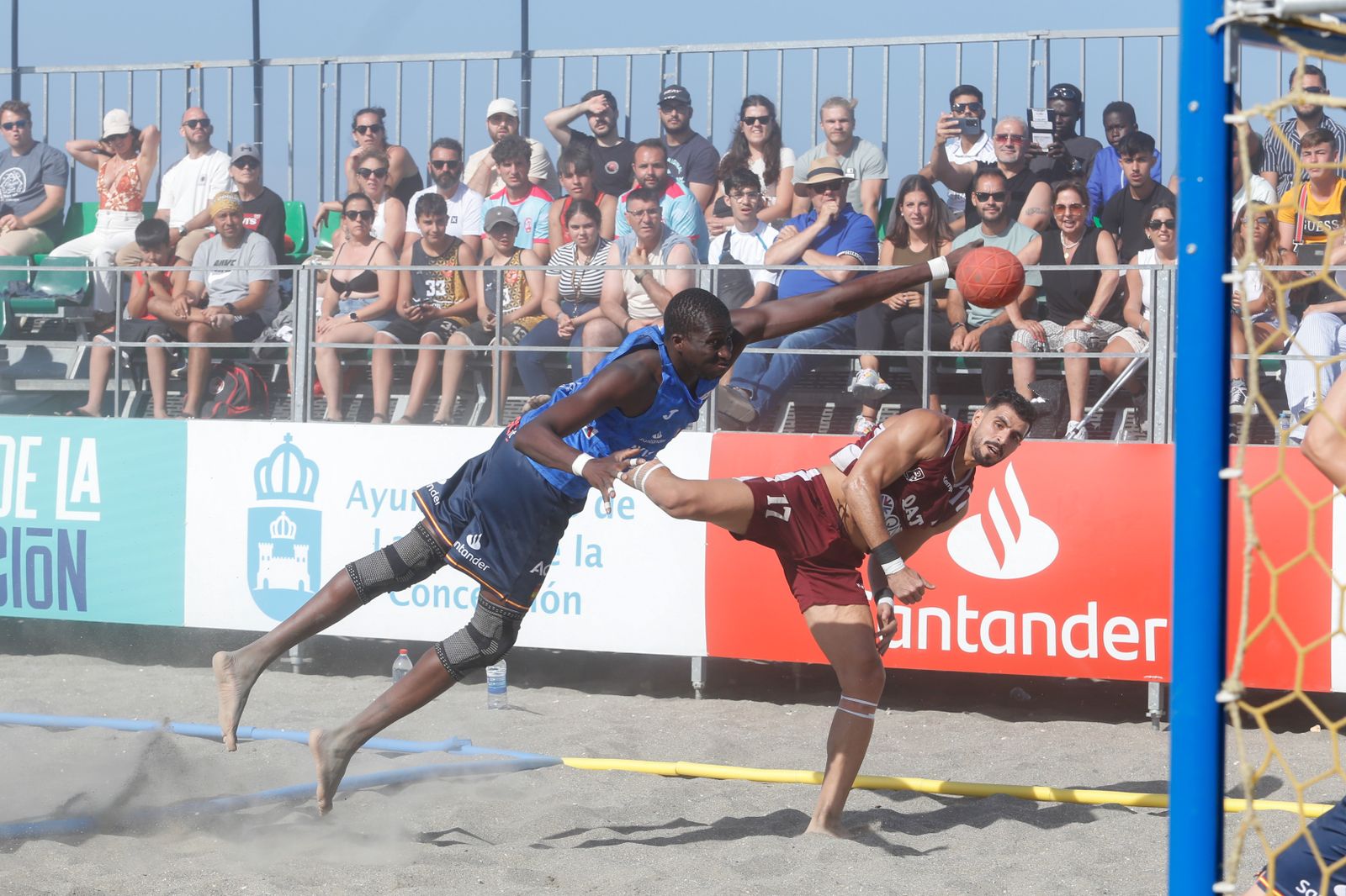 Las fotos del Torneo Internacional  de España de balonmano playa de La Línea