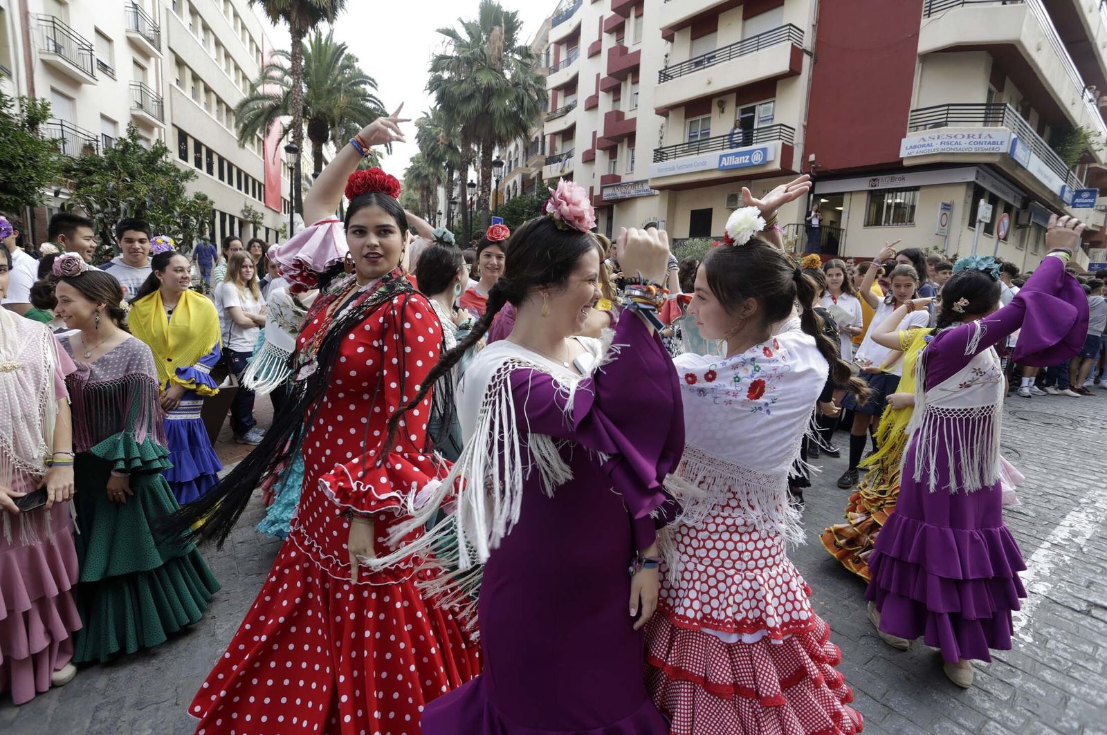 El Rocío 2023: Imágenes de los peregrinos de la Hermandad de Emigrantes
