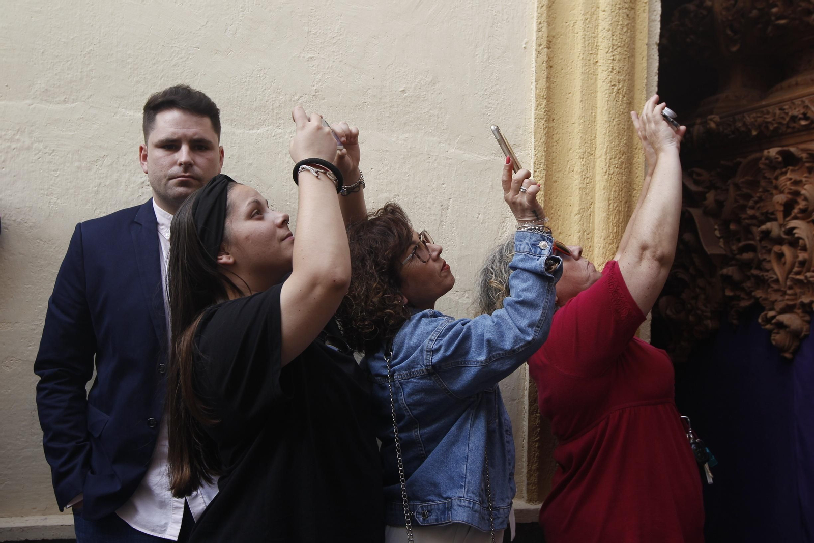 Imágenes de la Procesión de la Macarena. Semana Santa Almería 2019