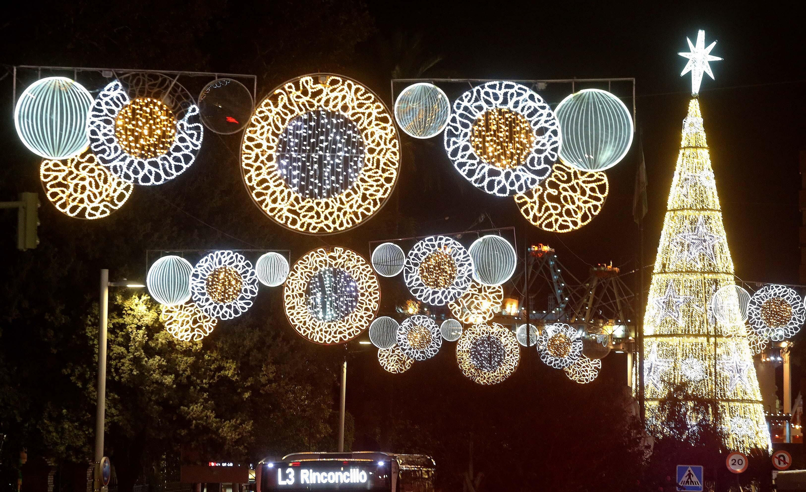 La inauguración del alumbrado navideño de Algeciras, en imágenes