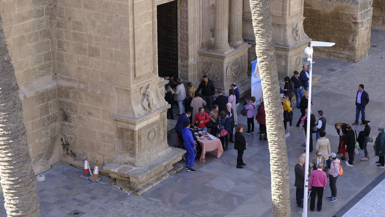 Imágenes del Besapiés de Jesús Cautivo de Medinaceli, en la Catedral de Almería