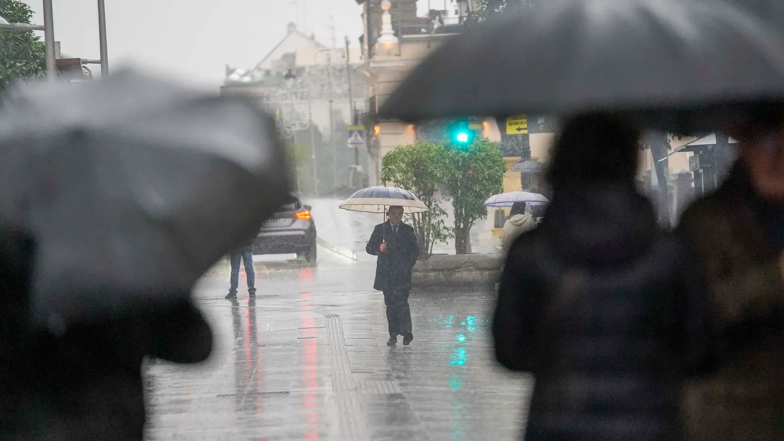 Lluvia intensa en Sevilla.