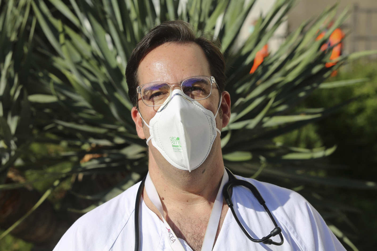 Los sanitarios de Málaga despiden 'el año del coronavirus' y le piden salud a 2021