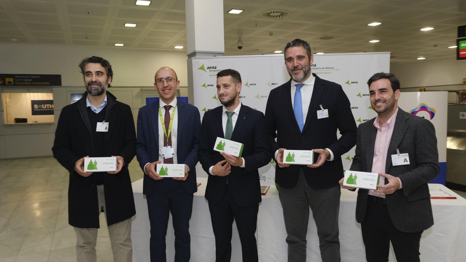 La compañía canaria Binter llega a Almería para quedarse, en imágenes