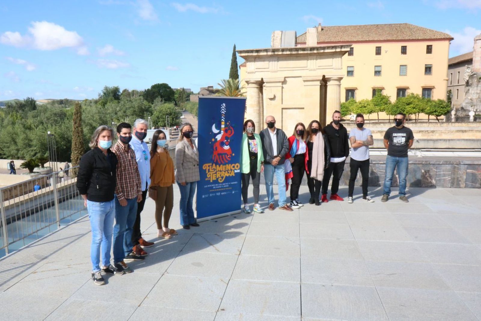 Presentación de 'Flamenco en la terraza' con algunos de los artistas que componen el cartel.