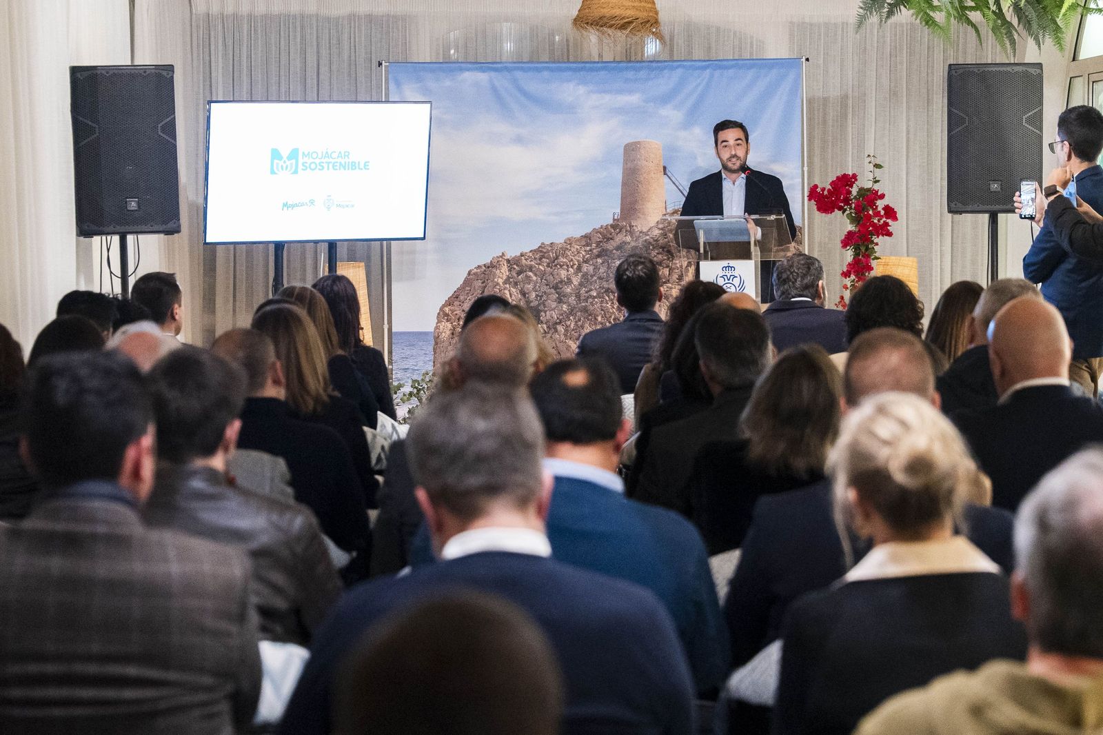 La presentación de 'Mojácar Sostenible' y la entrega del Indalo de Oro a Ricardo Escudero, en imágenes