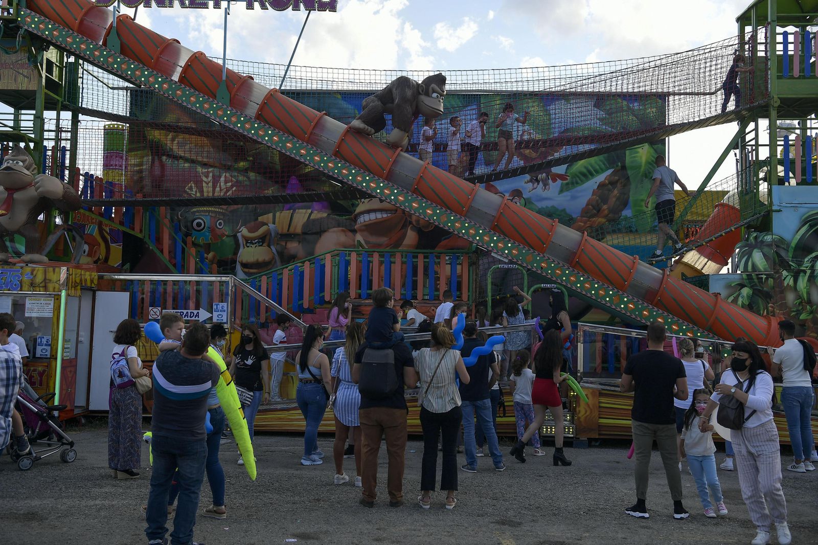 Fotos: el ferial del Corpus en la noche del viernes 4