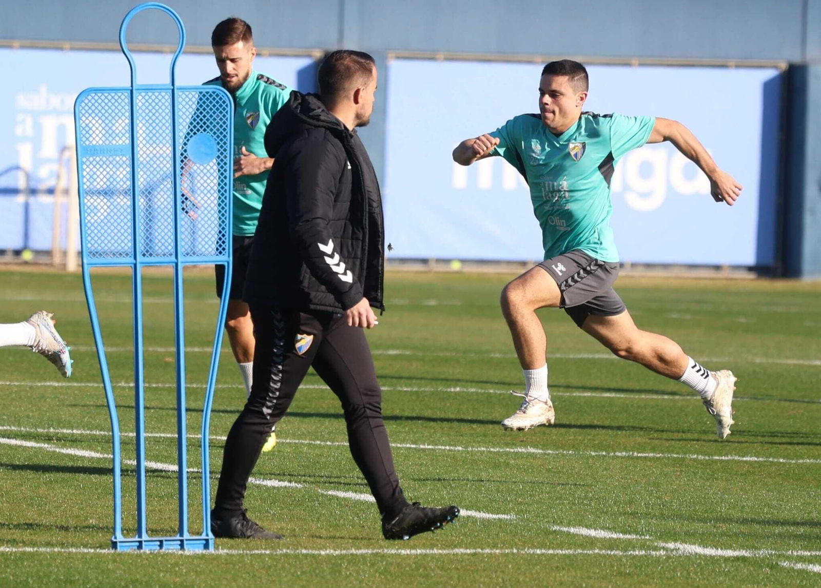 Manolo Sánchez observa a Sangalli en el Anexo Manolo Sánchez observa a Sangalli en el Anexo