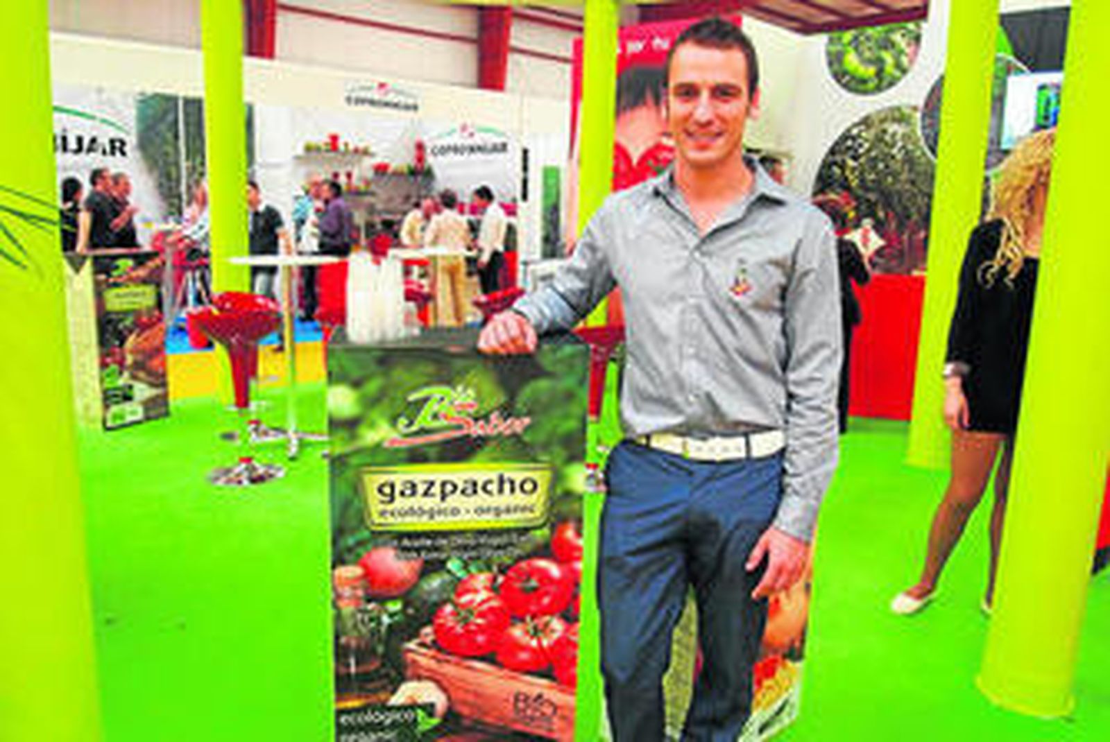 José Antonio López, técnico y director de marketing de Biosabor, en el expositor de la empresa en Expo Levante.