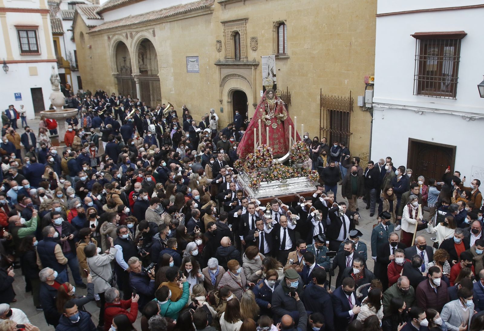 La procesión de la Virgen de Araceli en Córdoba, en imágenes