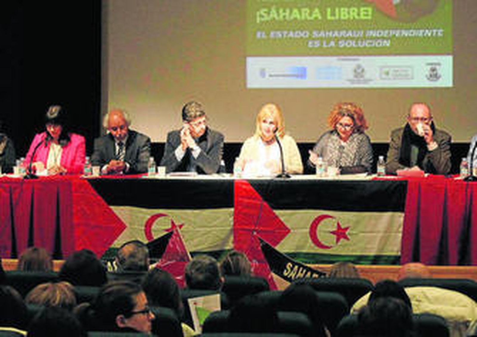 Inauguración ayer en Jerez de la asamblea de las asociaciones andaluzas solidarias con el pueblo saharaui.