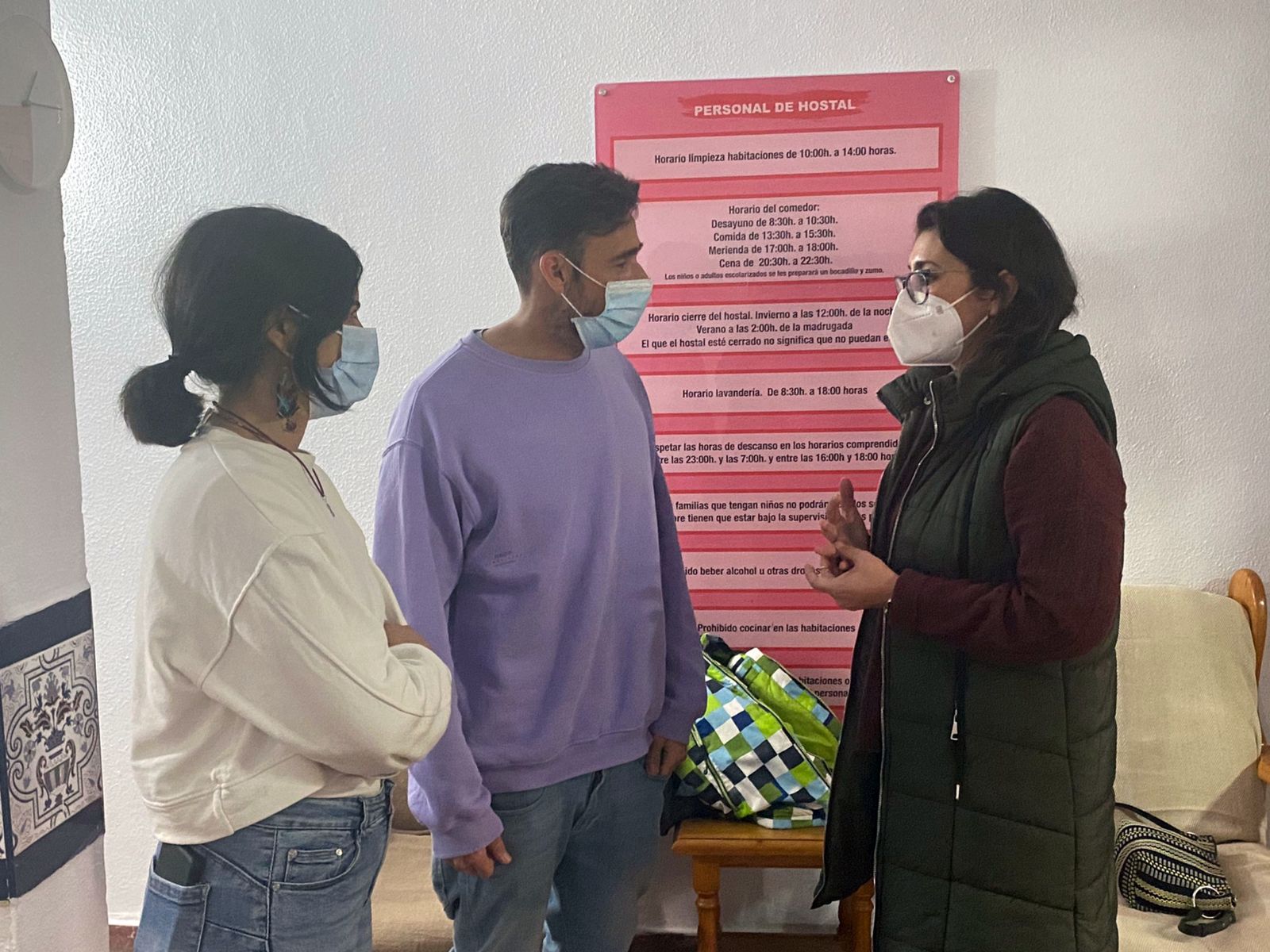 La concejala Lourdes Bernal en una visita al CEAR de Puerto Real