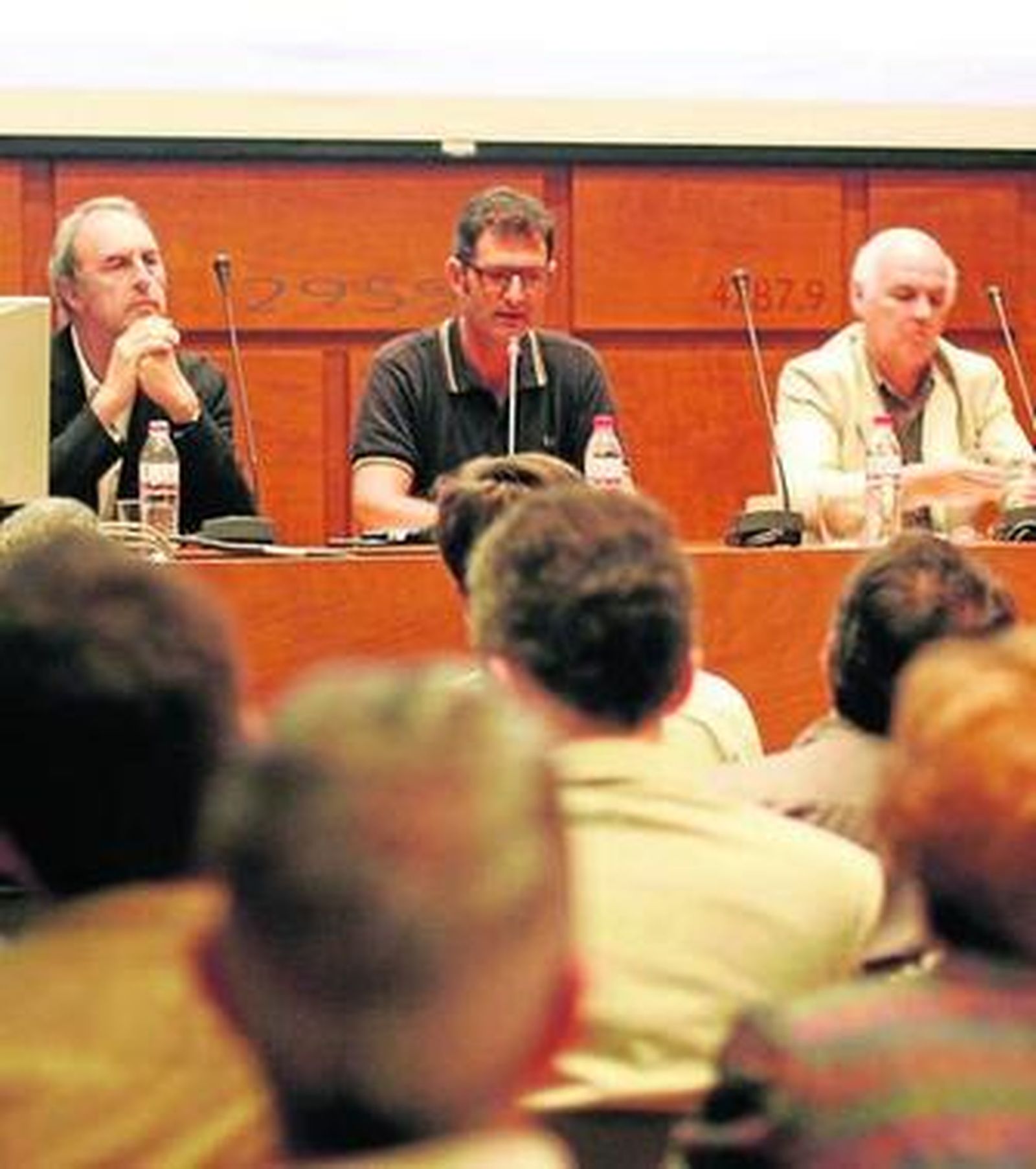 Un momento de la conferencia Vázquez Consuegra.