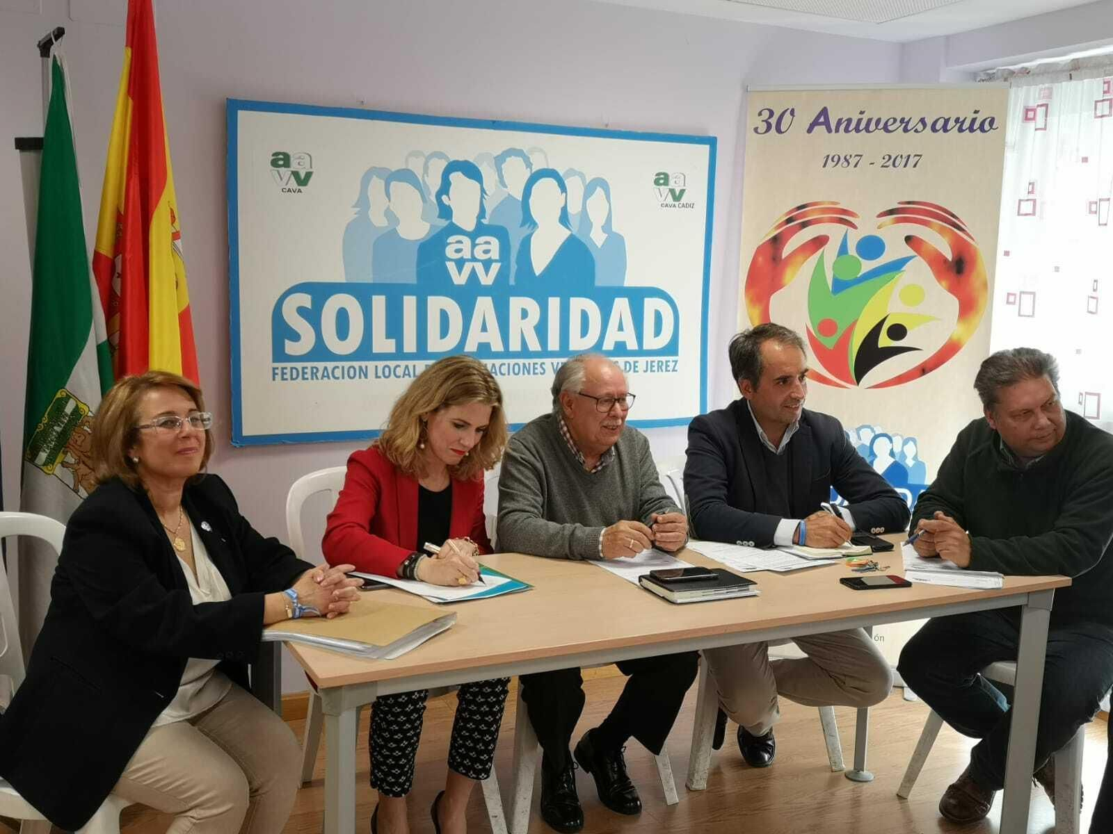 Un momento de la reunión entre Solidaridad y los responsables del PP.
