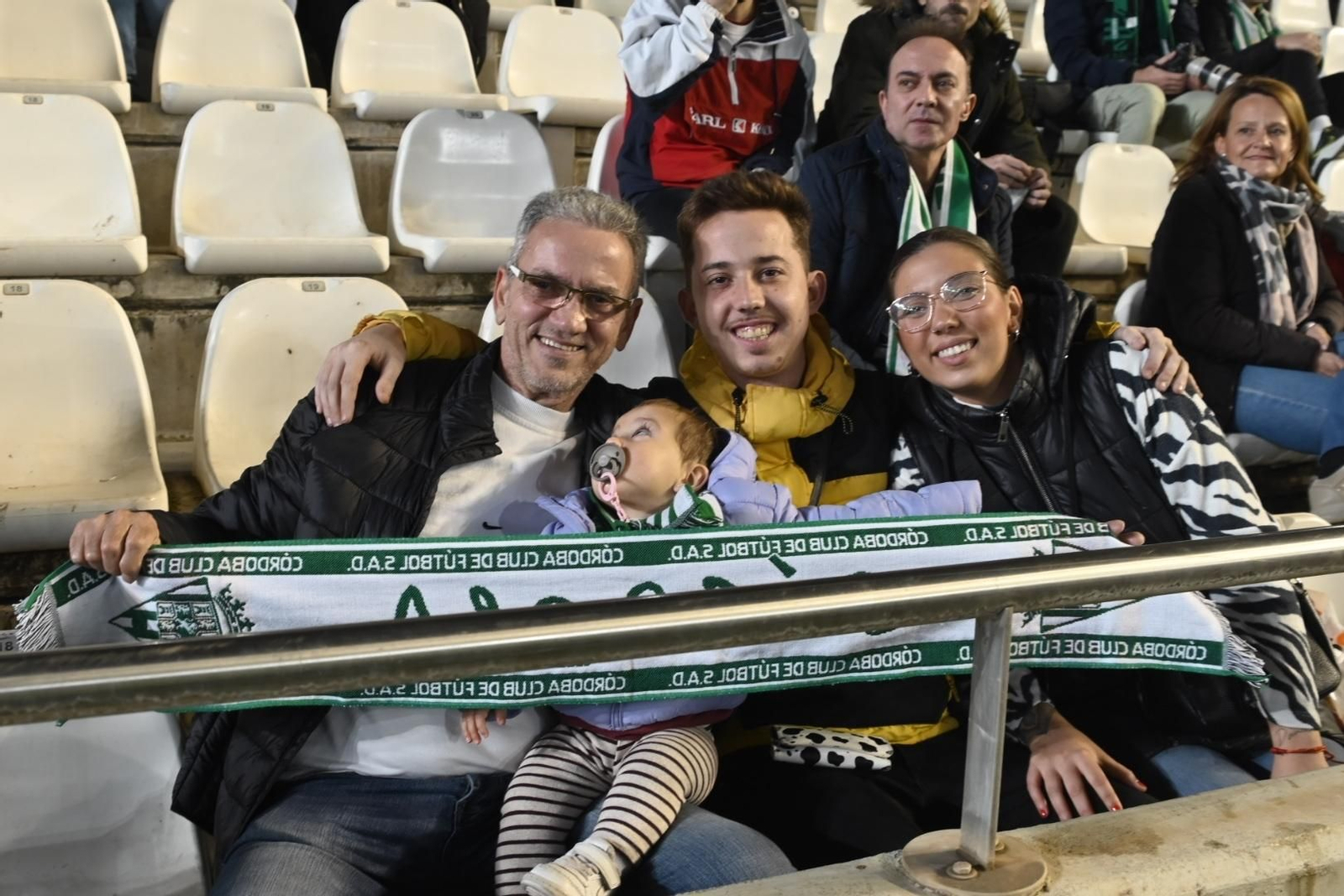 Las mejores fotos del gran ambiente en El Arcángel para el Córdoba CF - CD Castellón