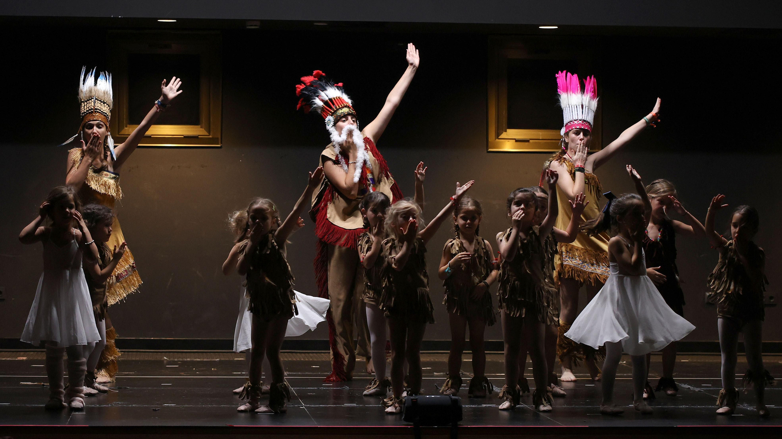 Ensayo del musical 'Ilumíname' de Fredes Insa