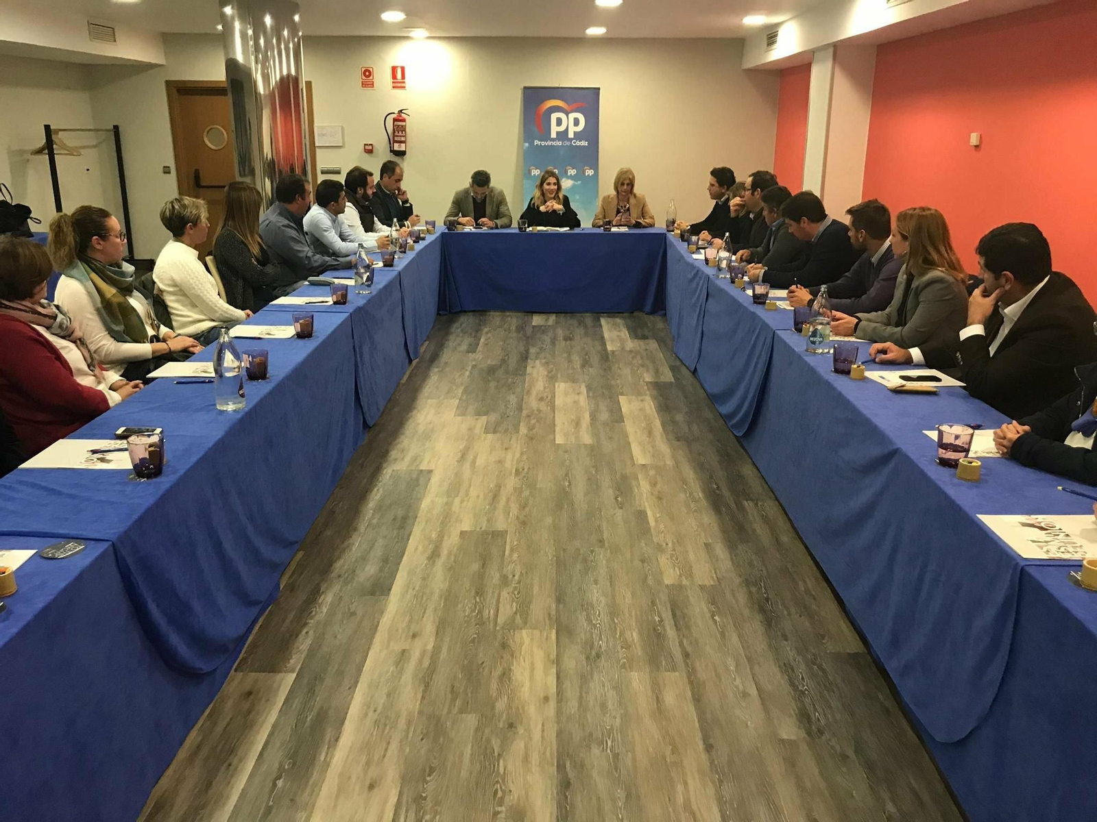 Un instante del encuentro entre Ana Mestre y representantes de las pedanías. Un instante del encuentro entre Ana Mestre y representantes de las pedanías.