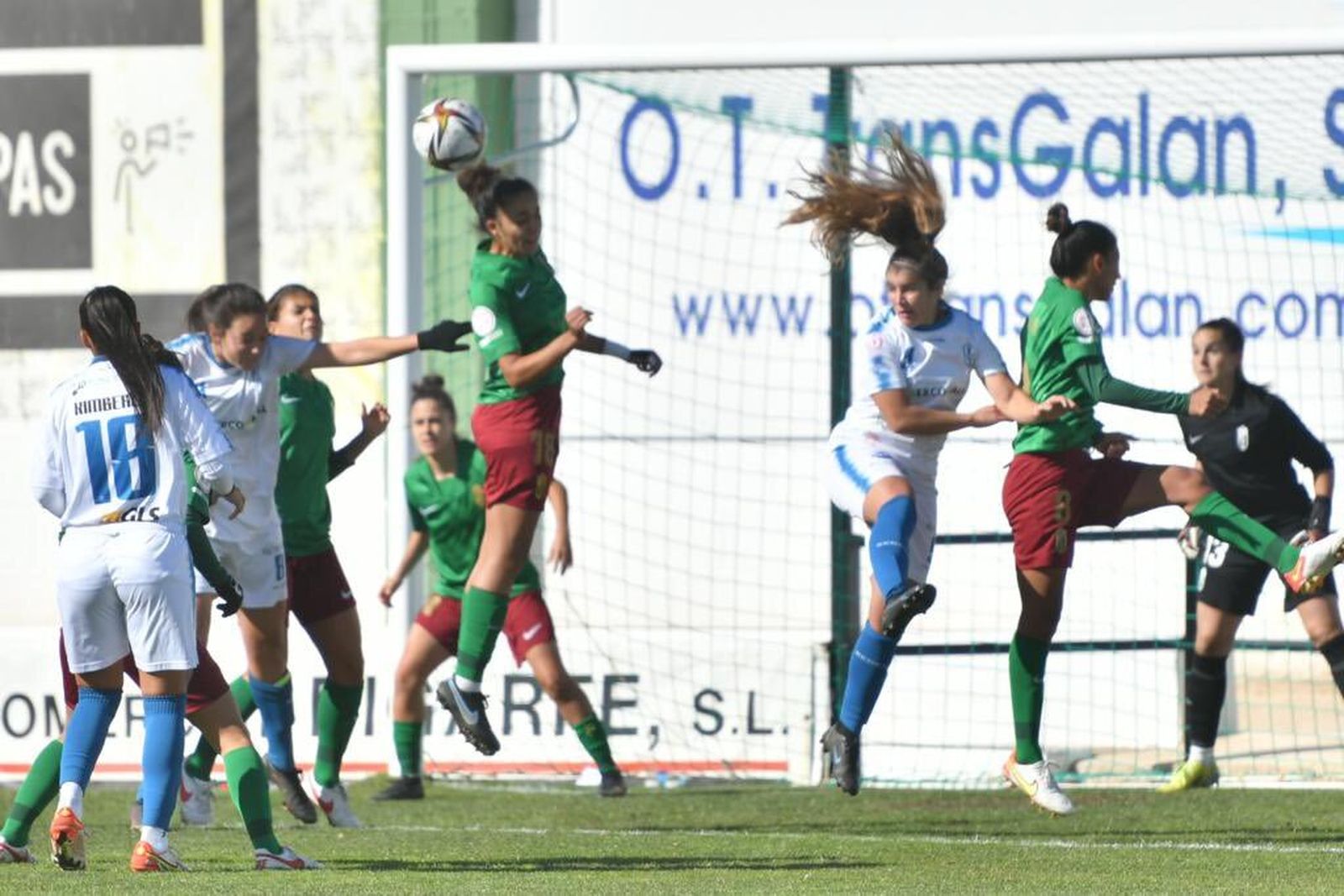 El Granada vistió de verde en el feudo del Pozoalbense.