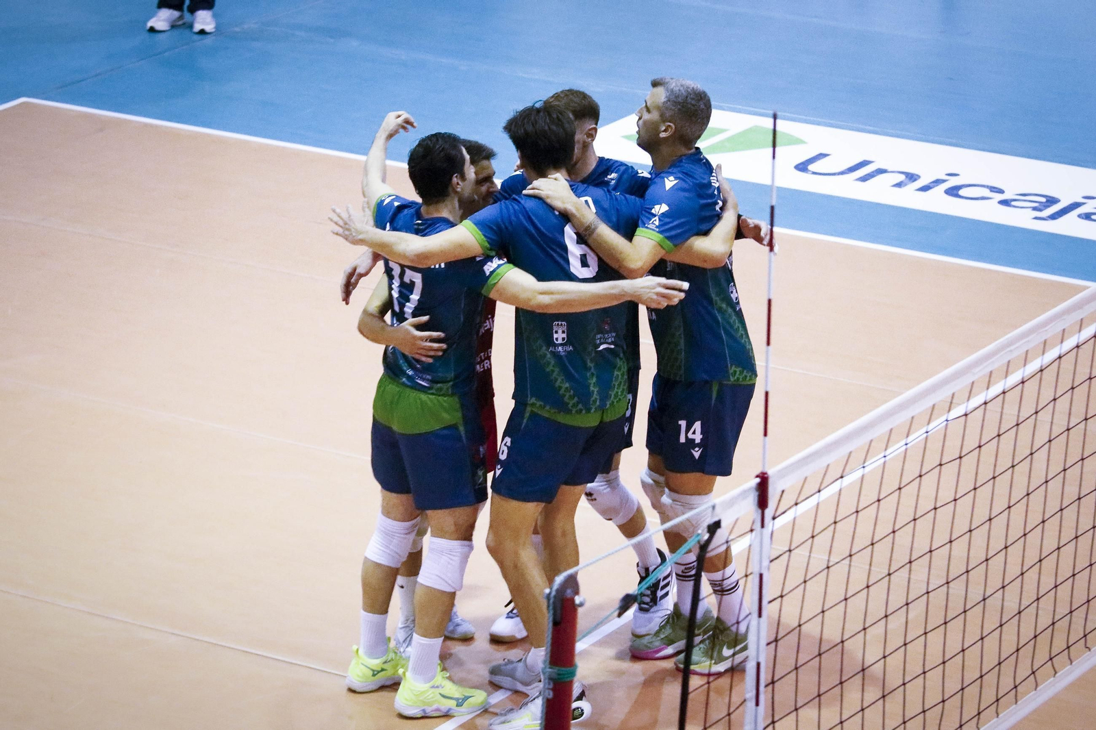 Unicaja Costa de Almería-Arenal Emeve de la Superliga, en imágenes