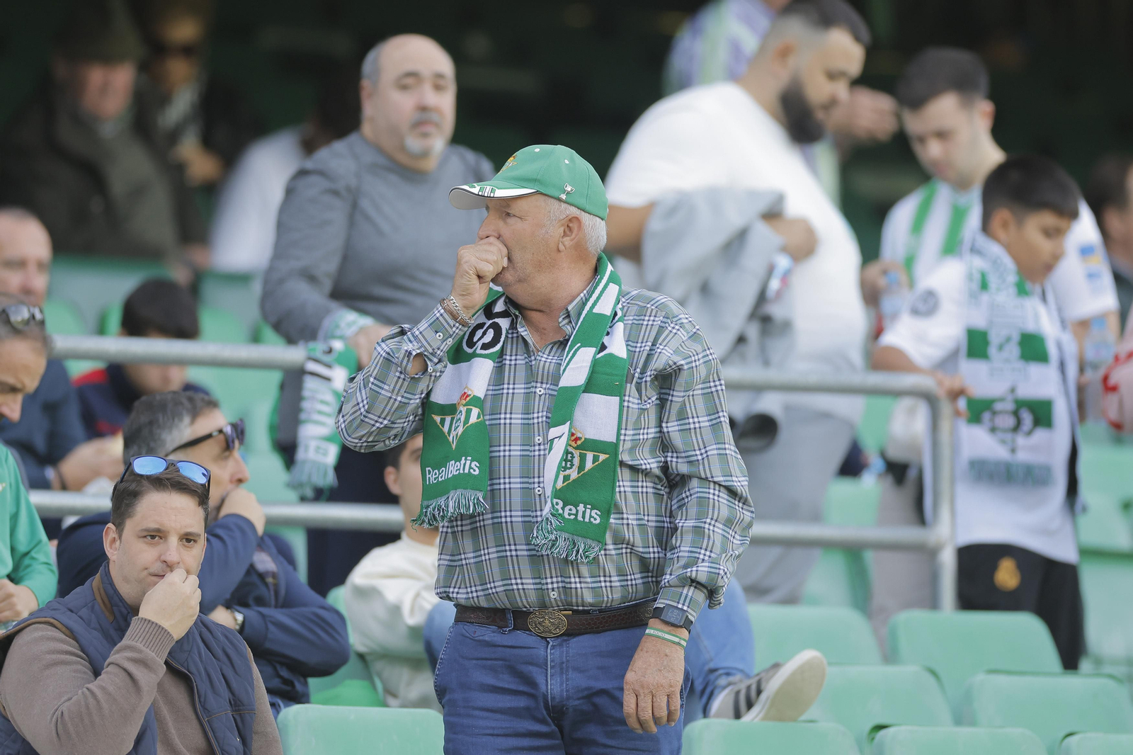 Búscate en las fotos del Betis-Real Madrid