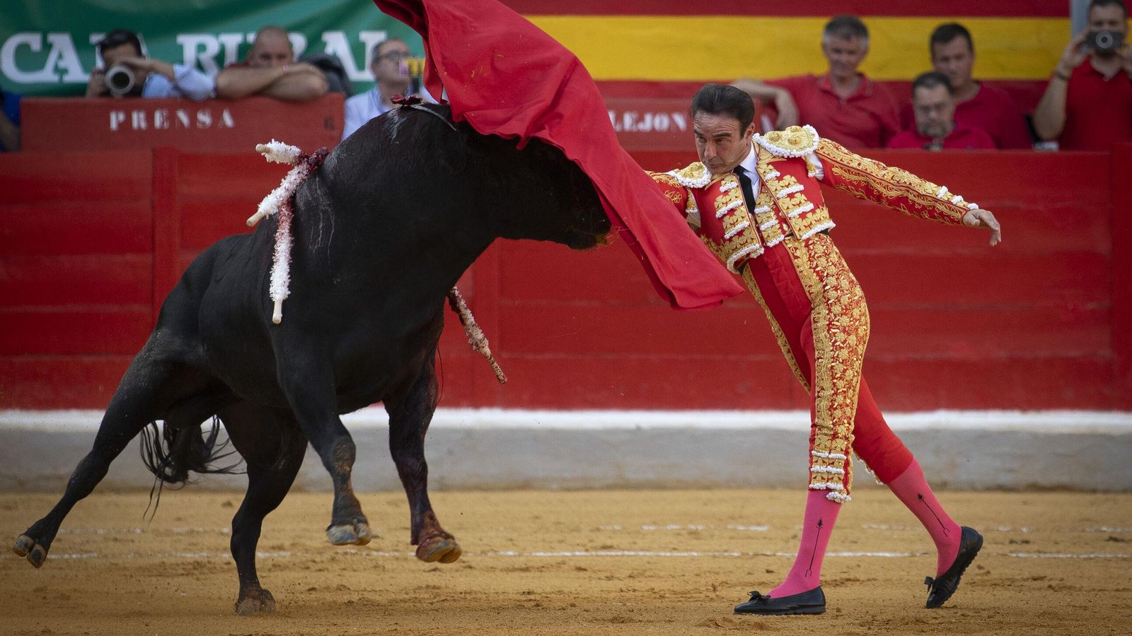 Corrida de toros de Enrique Ponce, en Granada.