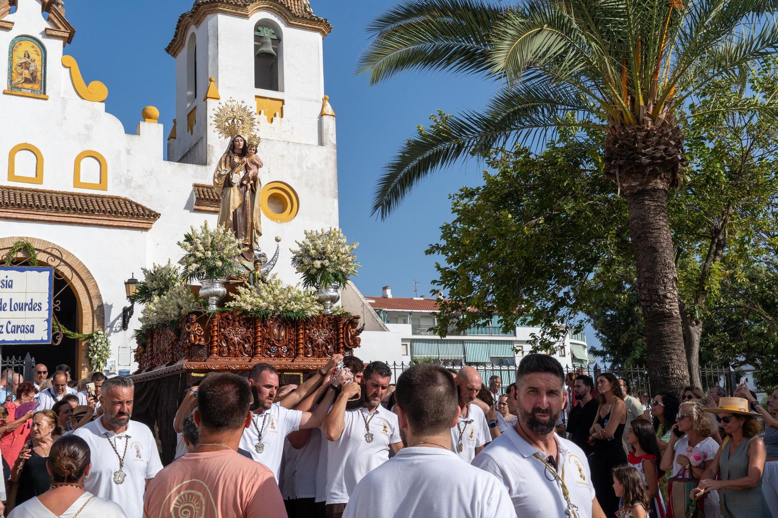 Imágenes de la Solemne Procesión marítima de la Virgen del Carmen en Punta Umbría
