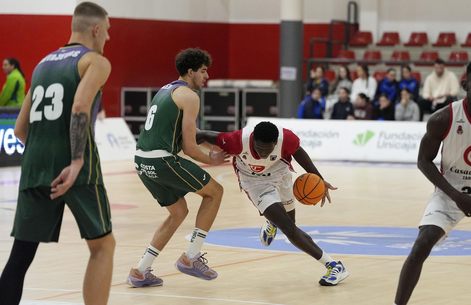 Unicaja Alhaurín de la Torre-Casademont Zaragoza, en fotos