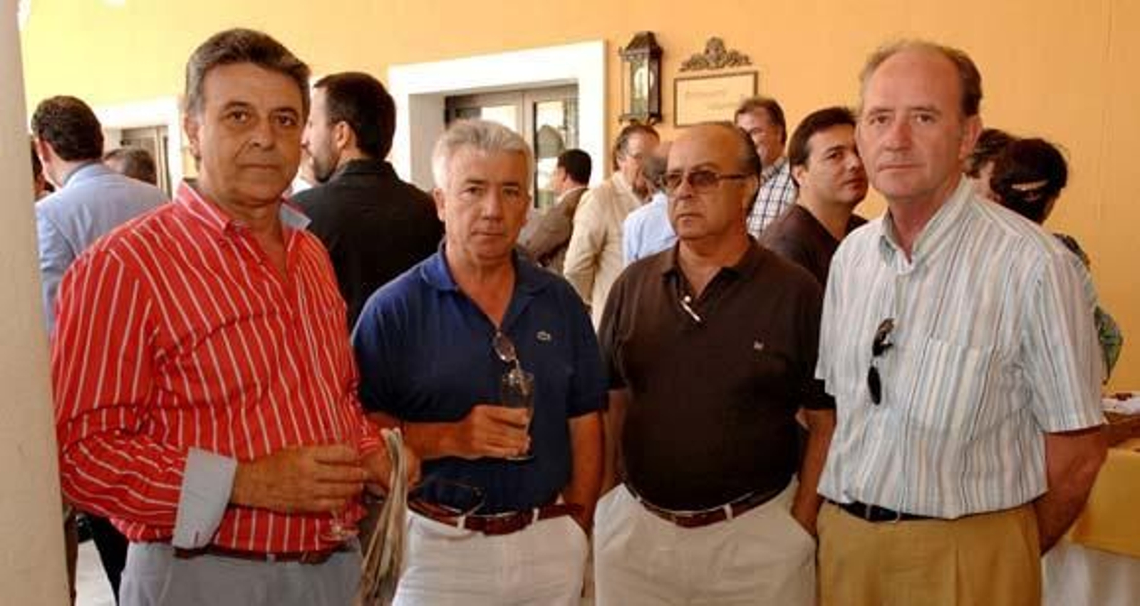 Los promotores de Chiclana José Suazo, Manuel Gómez Sandubete, Juan Sierra Núñez y Jerónimo Chaves durante una de las pausas de las jornadas.

Foto: Paco Periñán