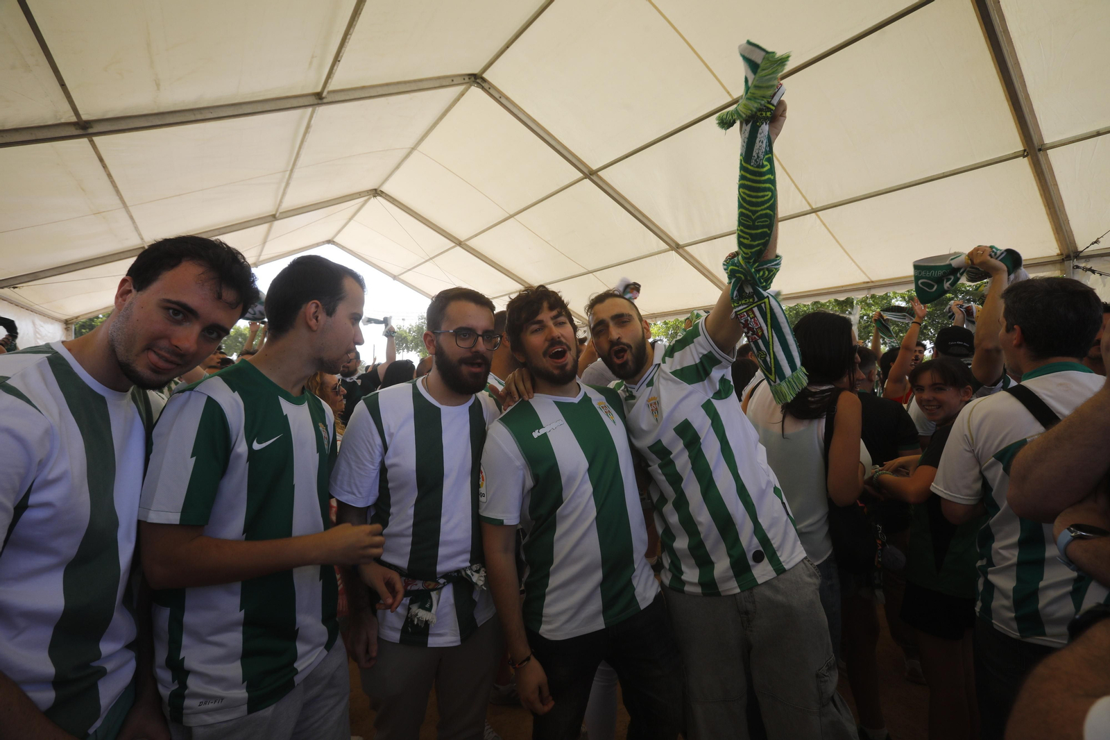 Las mejores fotos de la 'Fan Zone' del Córdoba CF antes del partido ante la Ponferradina
