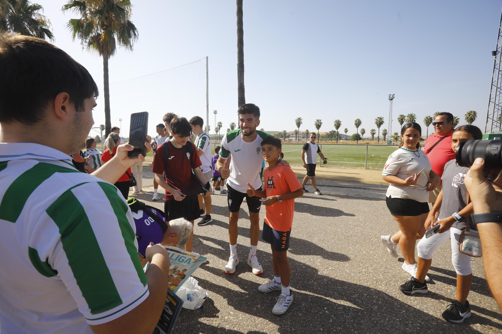 La ilusión puede con el calor en el primer entrenamiento del Córdoba CF