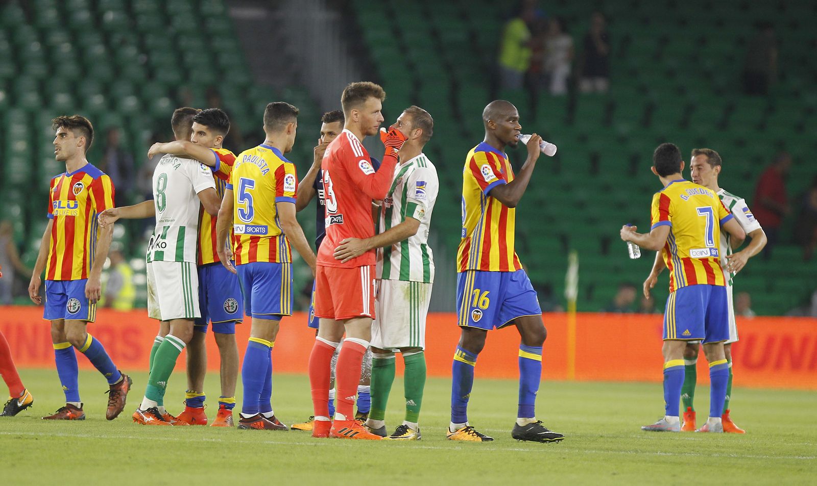 El Betis-Valencia, en imágenes