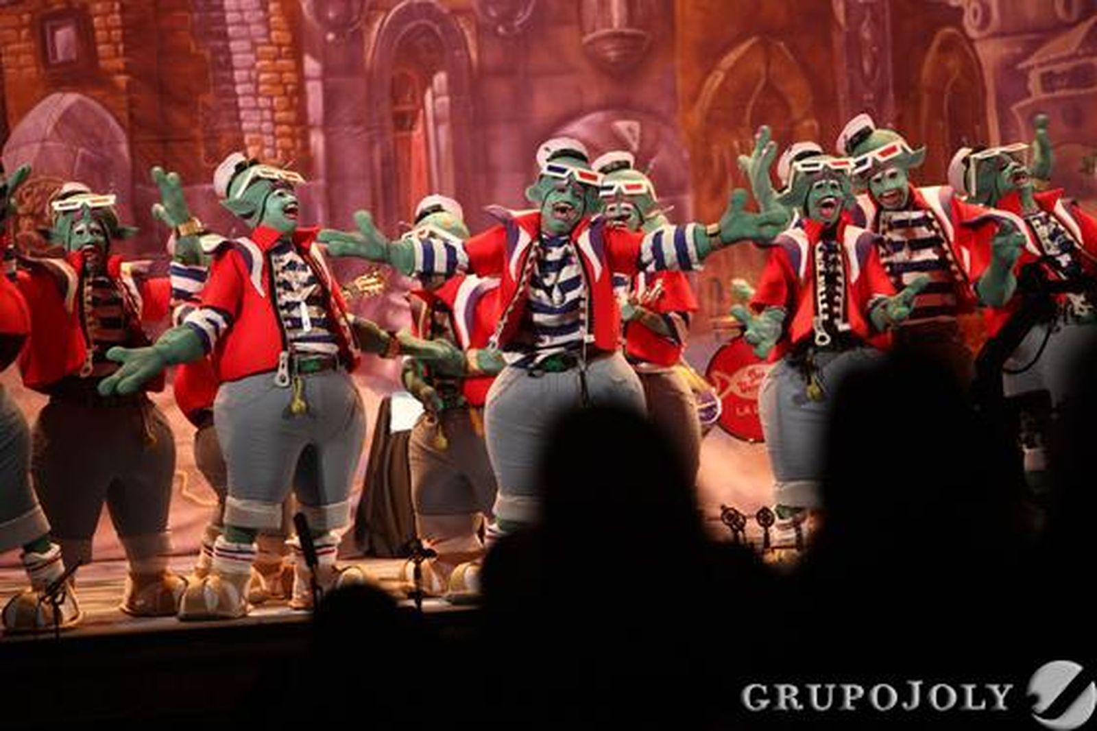 Comparsa 'Lo siento pisha, no to er mundo puede ser de Cai'

Foto: Jesus Marin