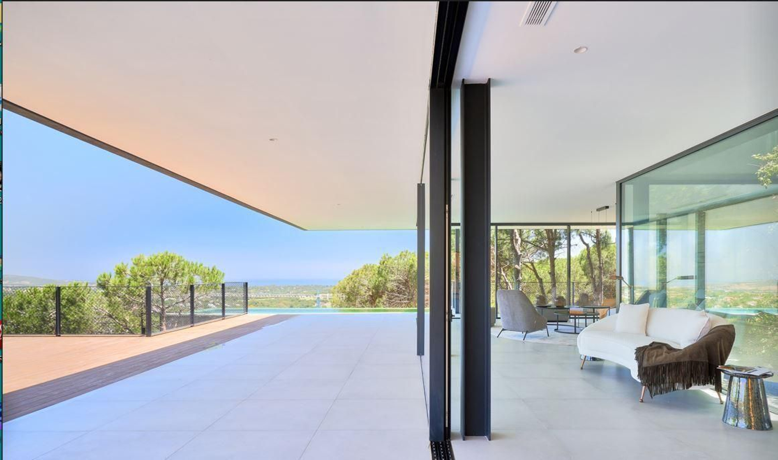 Así es Villa Grazalema, la casa de Sotogrande premiada por la Junta