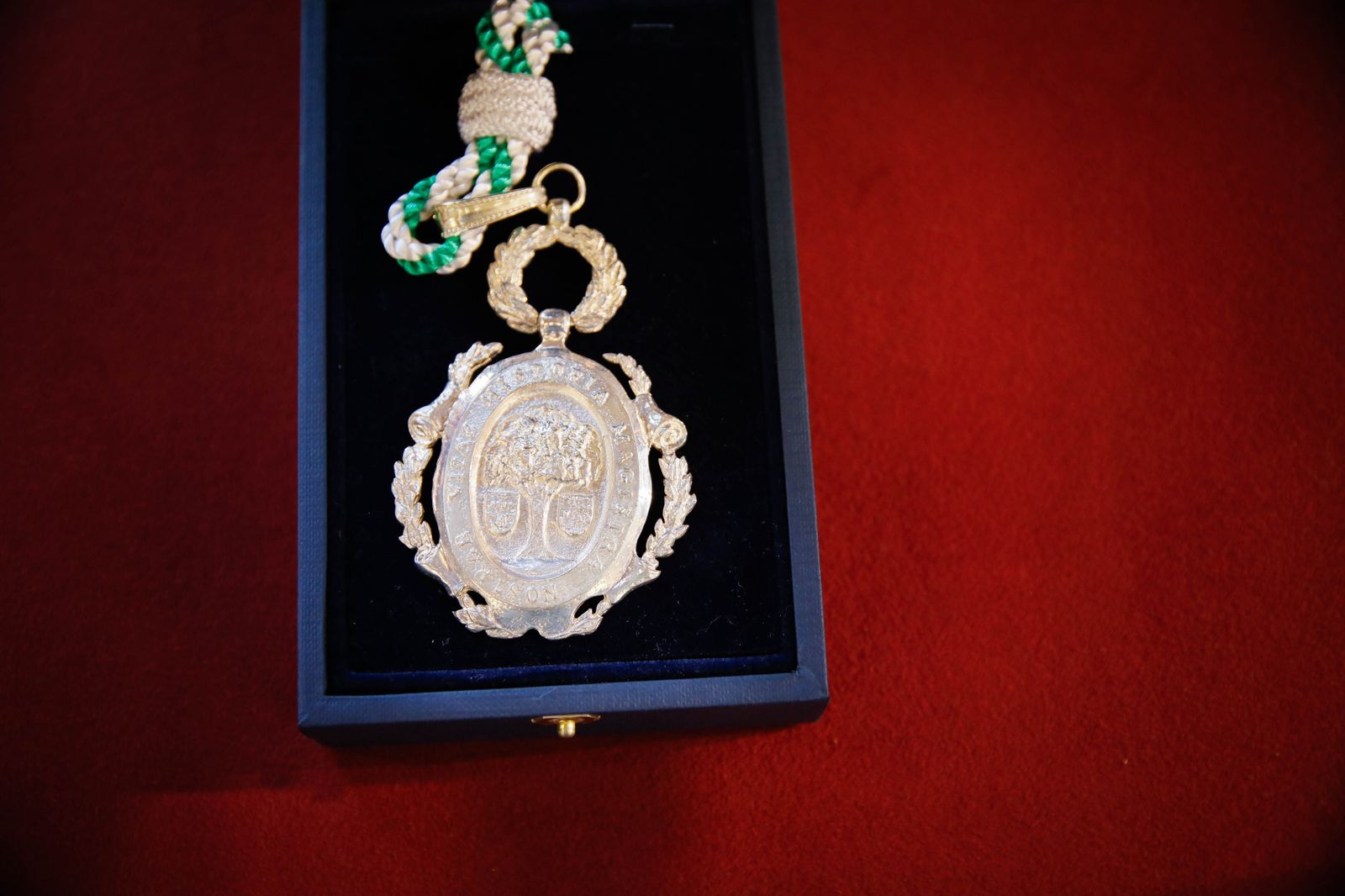 Juan Manuel Martín Robles ingresa como académico de Historia de Andalucía y te lo contamos en imágenes