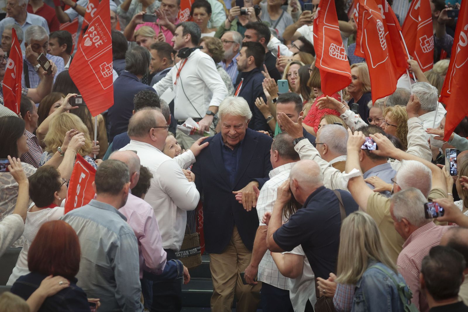 las imágenes del acto del PSOE en Sevilla