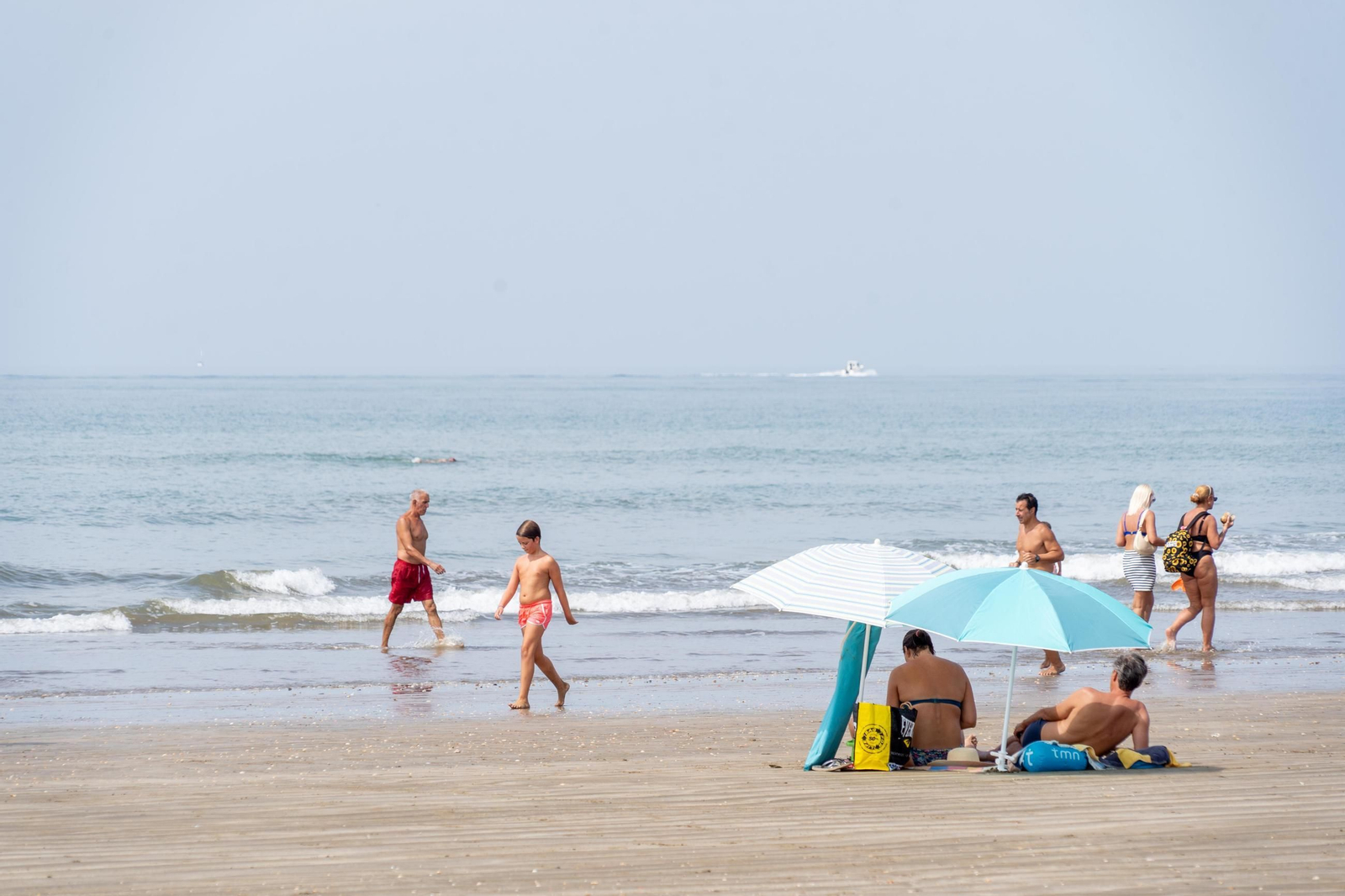 El ambiente de las playas de Huelva el domingo 24 de agosto