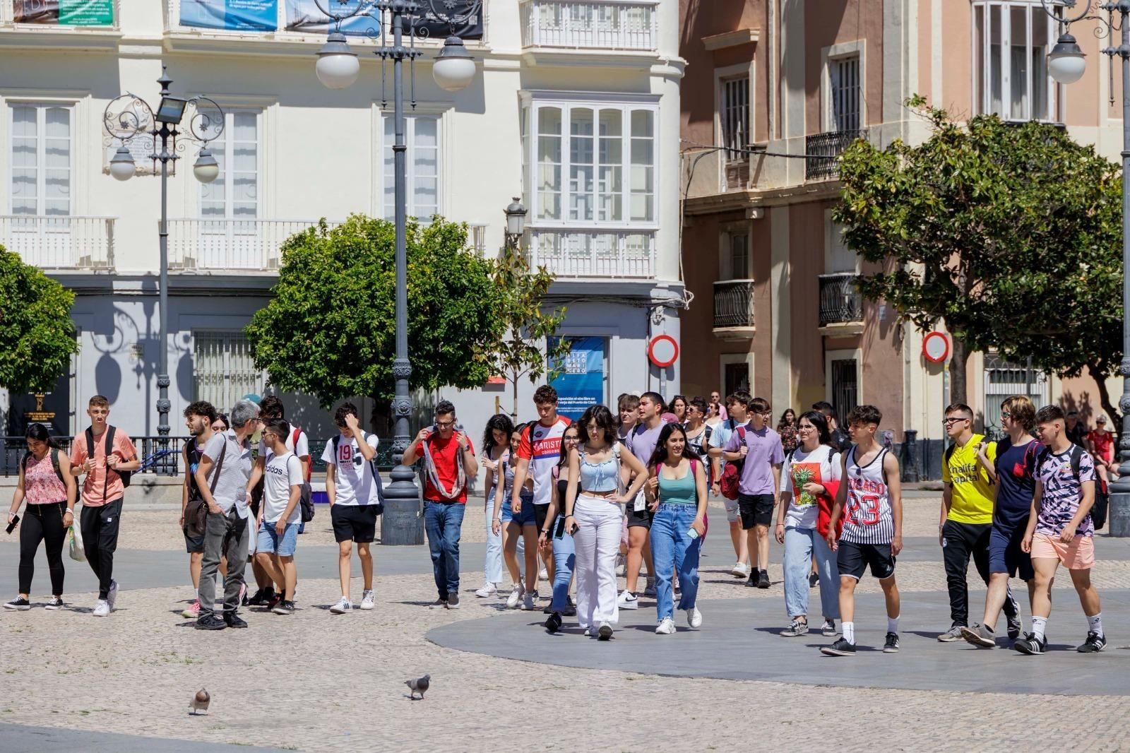 Jornada con la visita de cinco cruceros al puerto de Cádiz