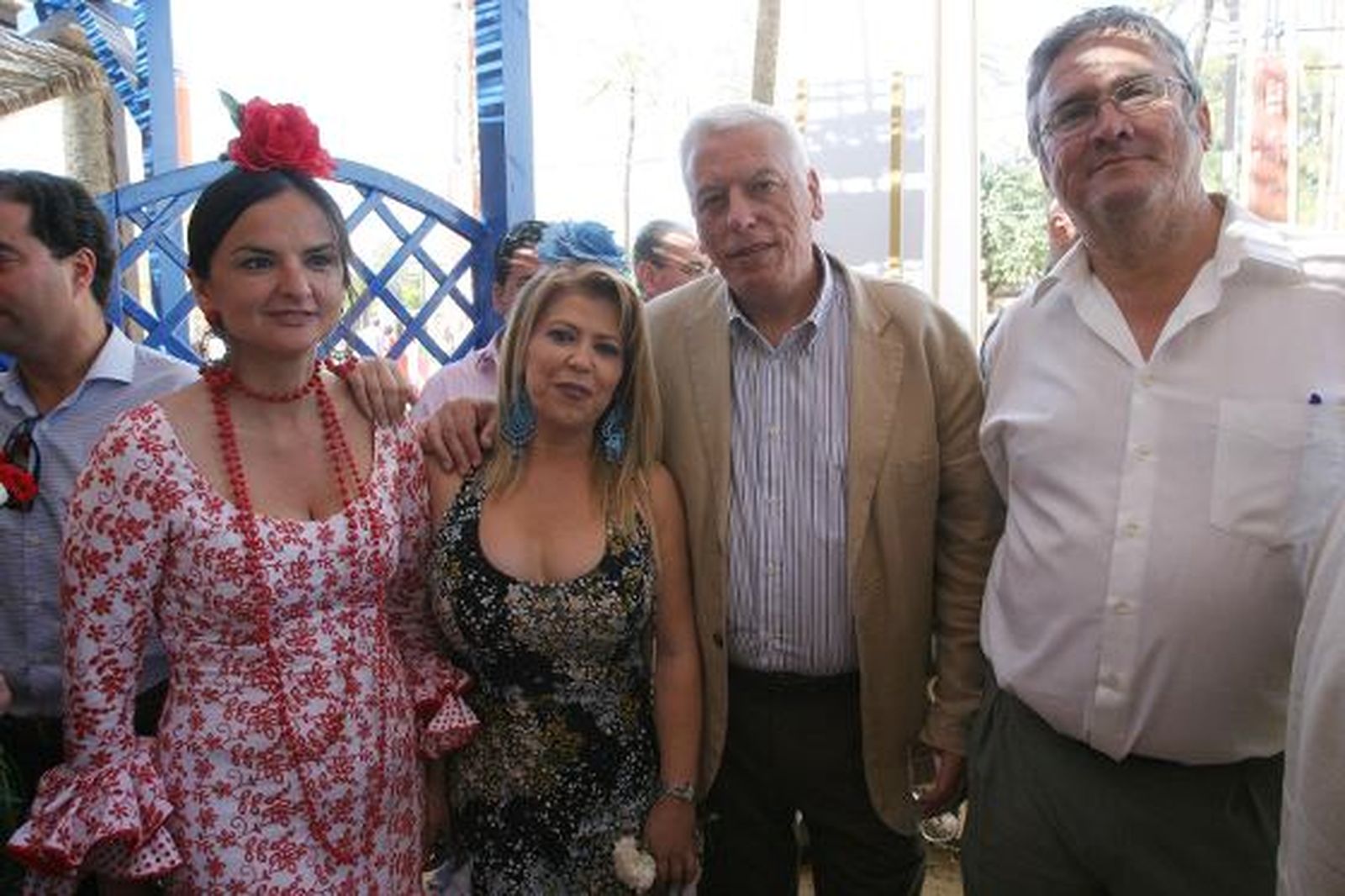 África Becerra, delegada de Medio Ambiente;Mamen Sánchez;Juan Román, portavoz del PSA de Jerez;y el periodista del Diario Manuel Moure.

Foto: Vanesa Lobo