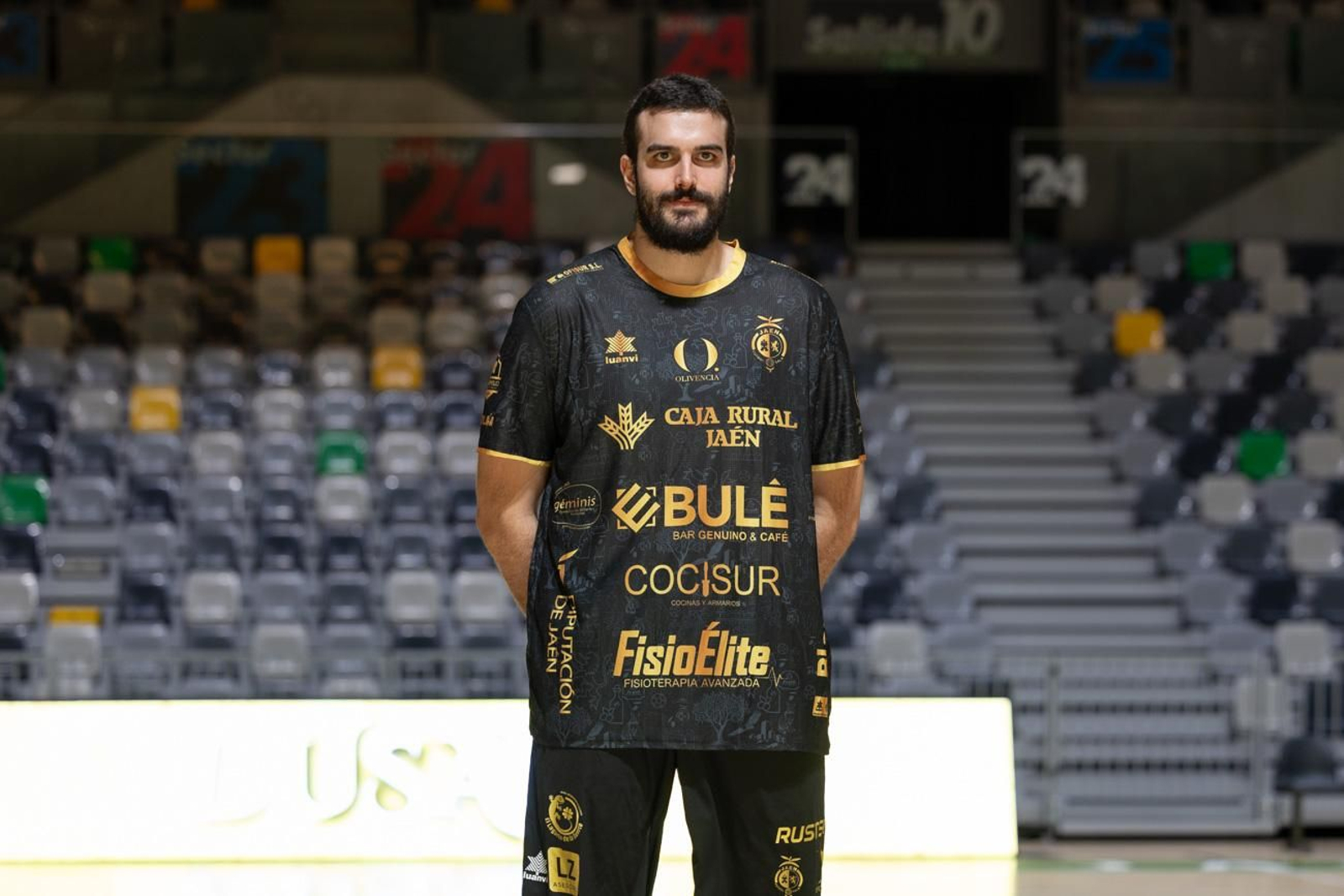 La puesta de largo de las secciones del Jaén Paraíso Interior FS