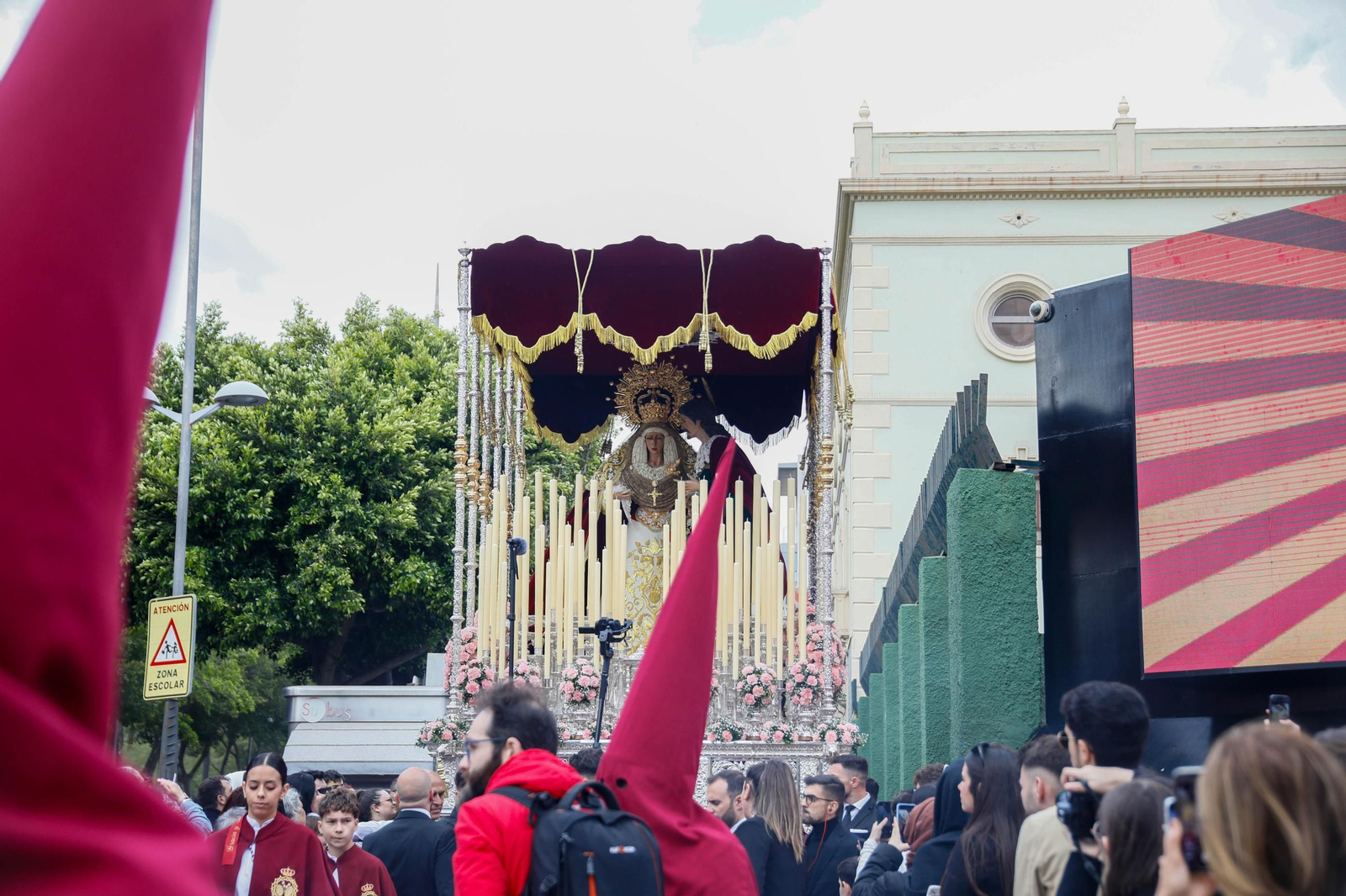 Coronación en la Semana Santa de Almería 2025
