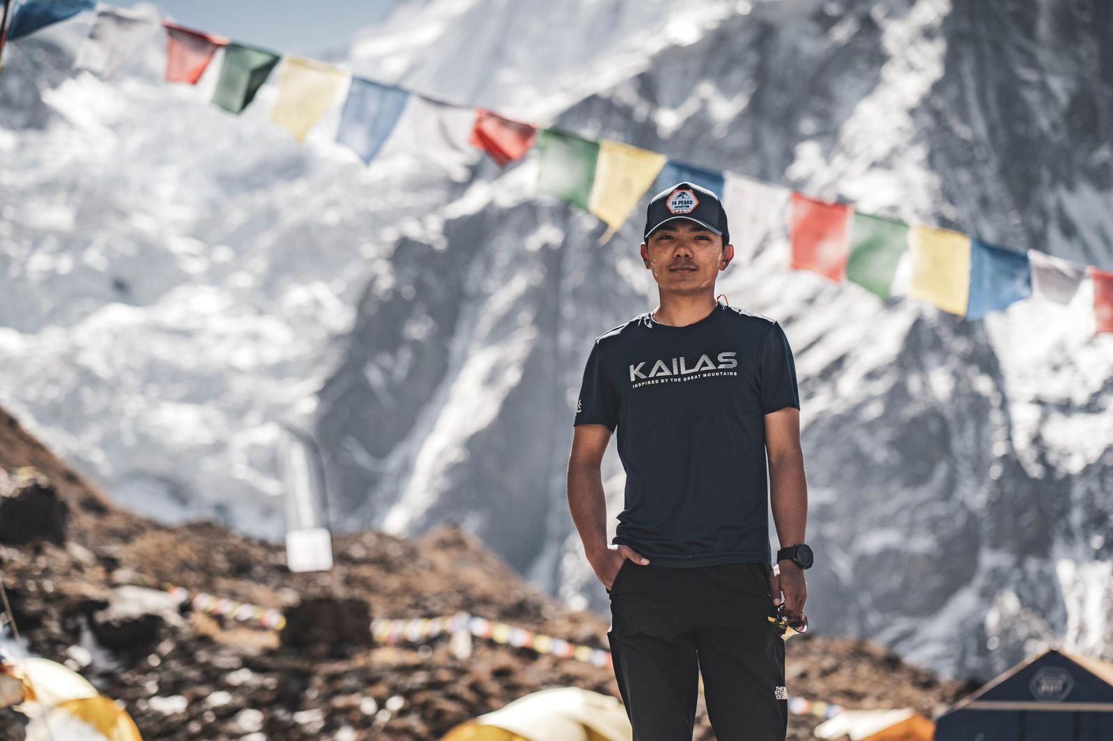 Escalador nepalí se convierte a los 18 años en el más joven en completar los 14 ochomiles