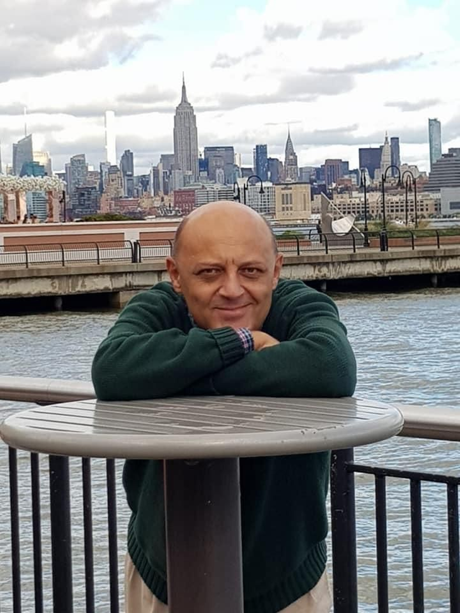 El Catedrático de la Universidad de Granada Ángel Esteban