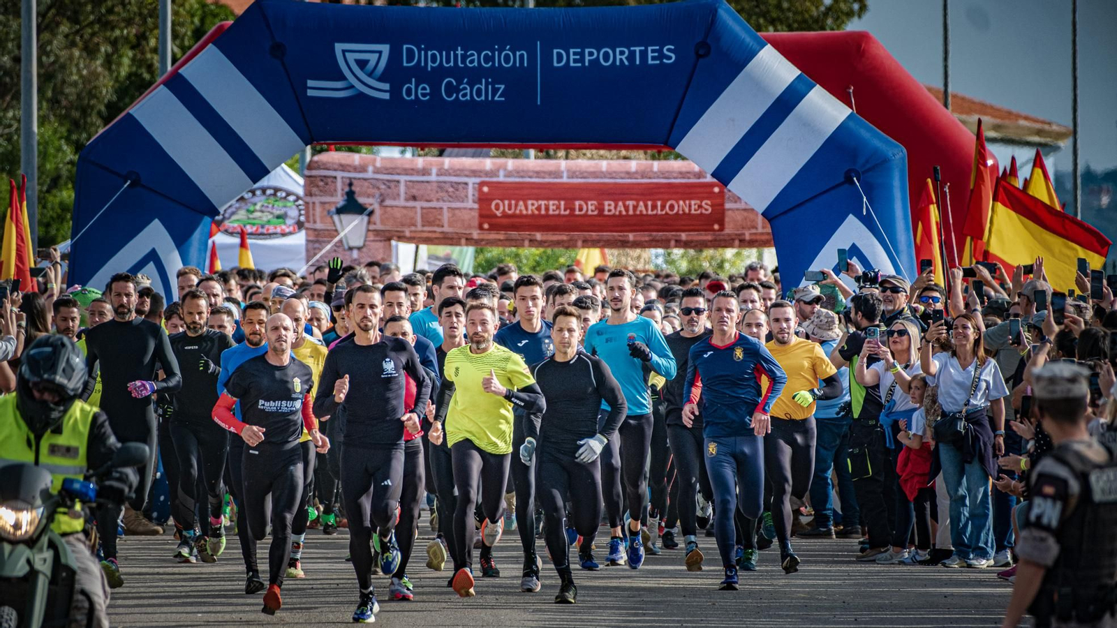 Búscate entre las mejores imágenes del la FanPin 2025 de San Fernando