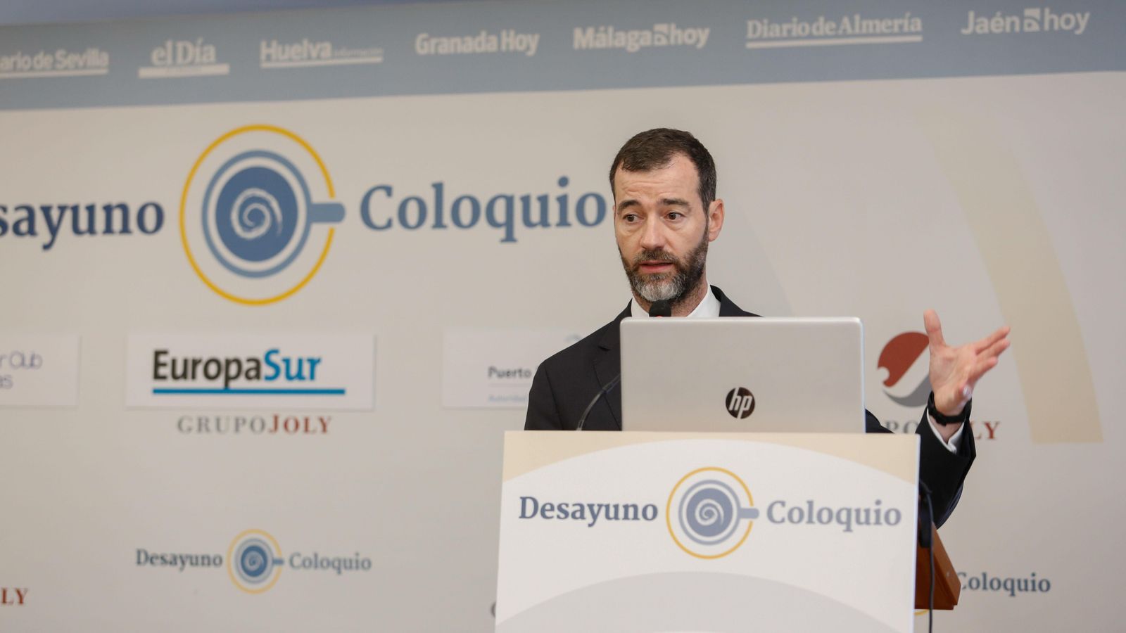 Fotos del Desayuno Coloquio de Europa Sur y el Propeller Club de Algeciras con Benito Núñez Quintanilla