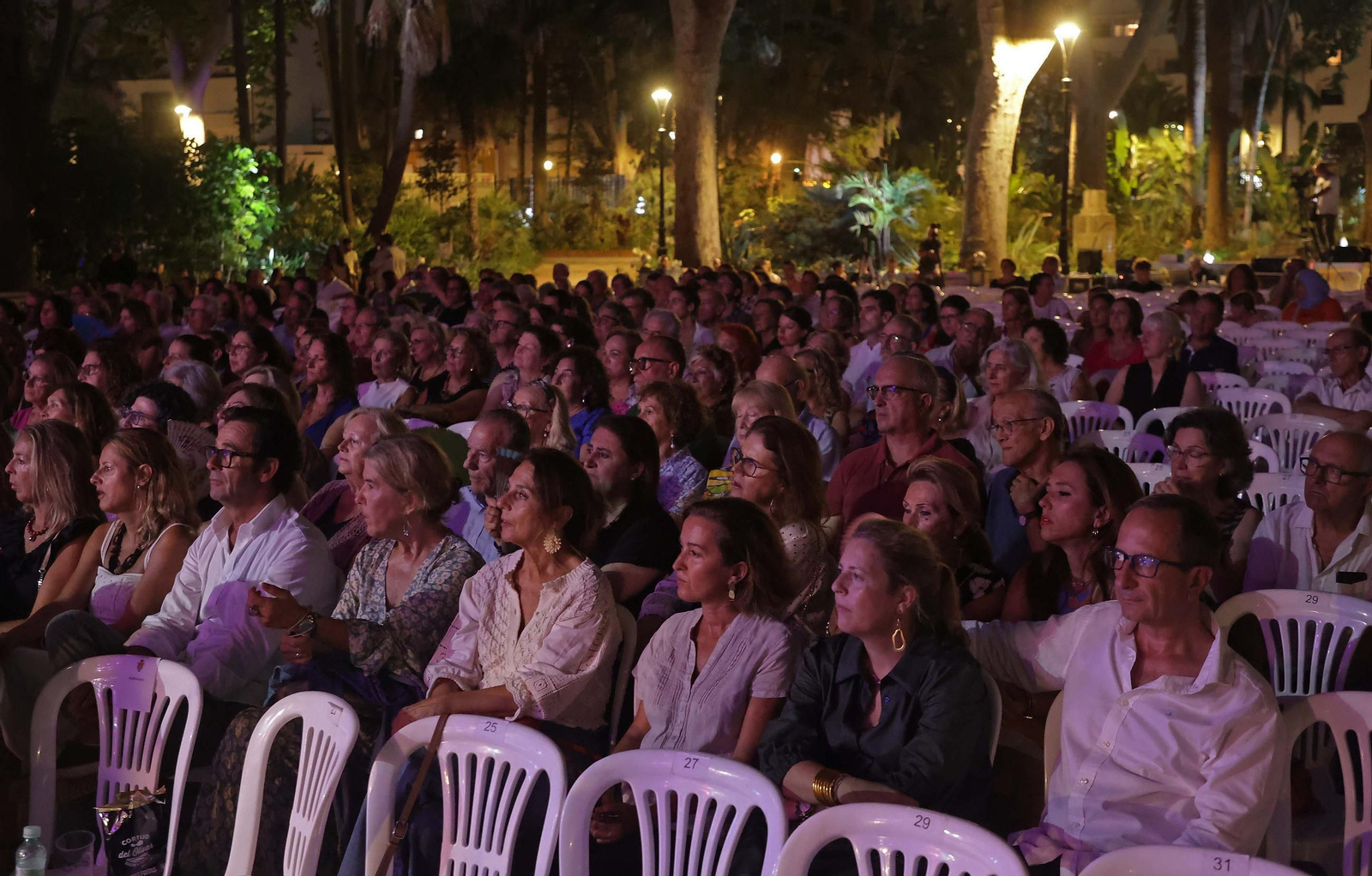 Fotos de la tercera sesión del XI Encuentro Internacional de Guitarra Paco de Lucía en Algeciras: Joni Jiménez y Antonio Canales