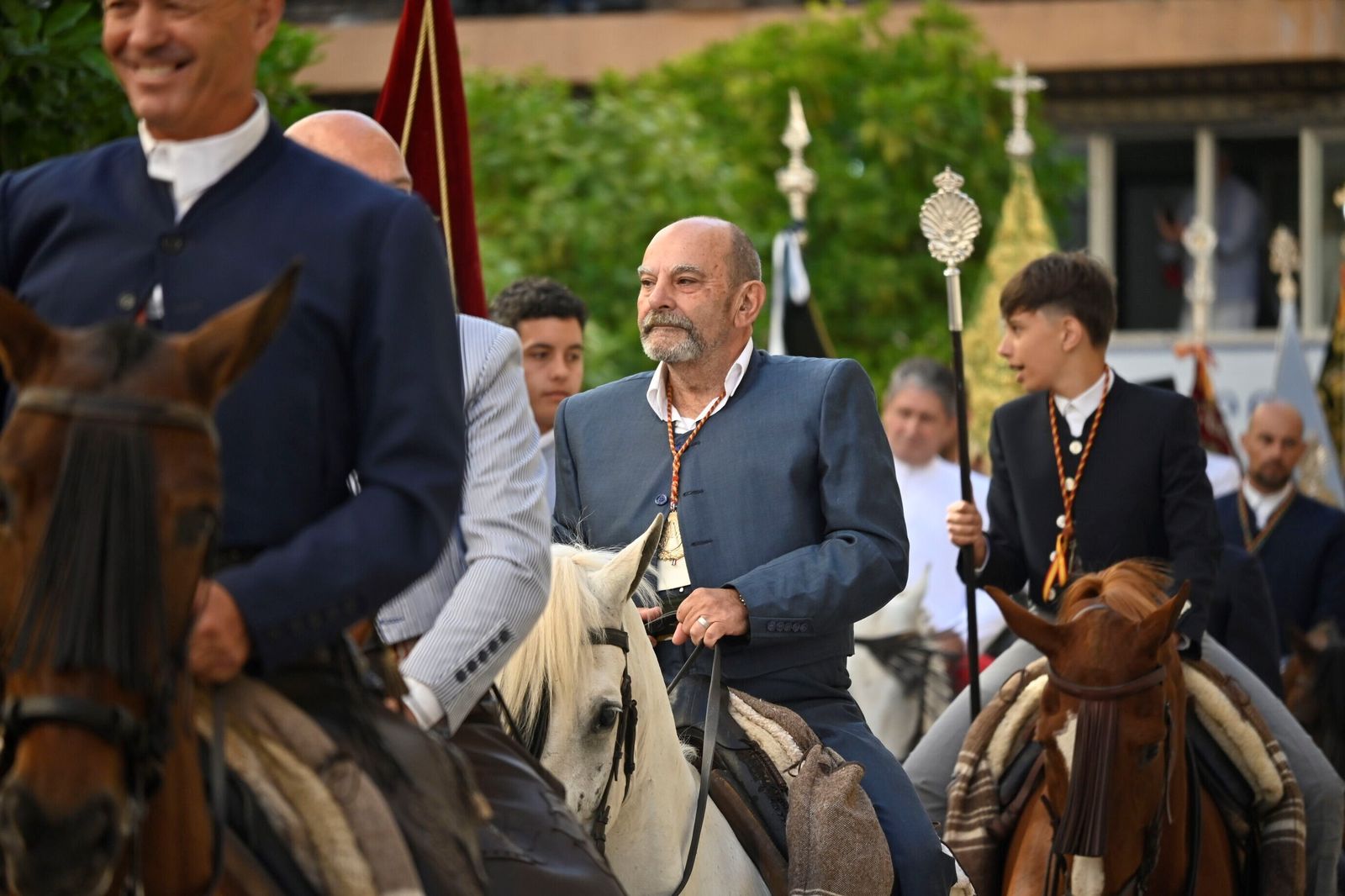 Imágenes de los peregrinos de la Hermandad de Emigrantes en su salida por las calles de Huelva