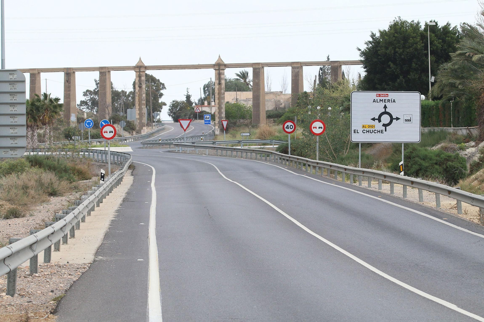 Las imágenes de la capital y los pueblos, paralizados para frenar el coronavirus